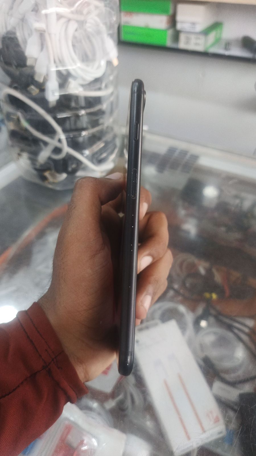 iPhone 7 Plus · 128GB - photo 4