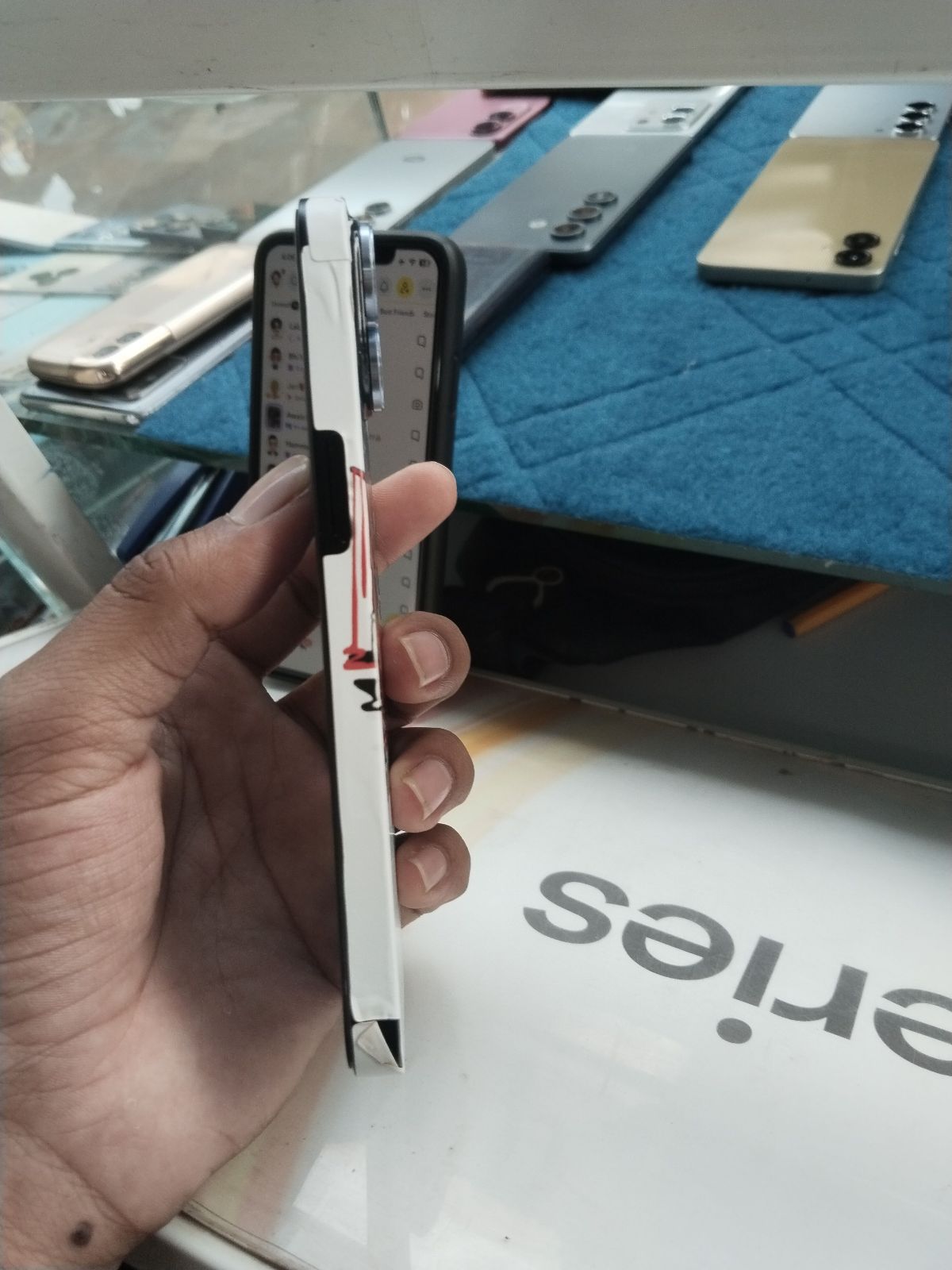 iPhone 14 · 128GB - photo 4