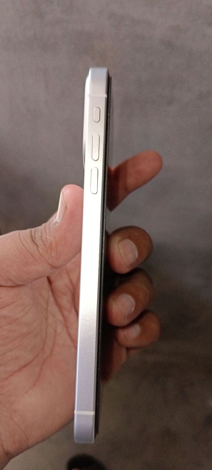 iPhone XR · 128GB - photo 2