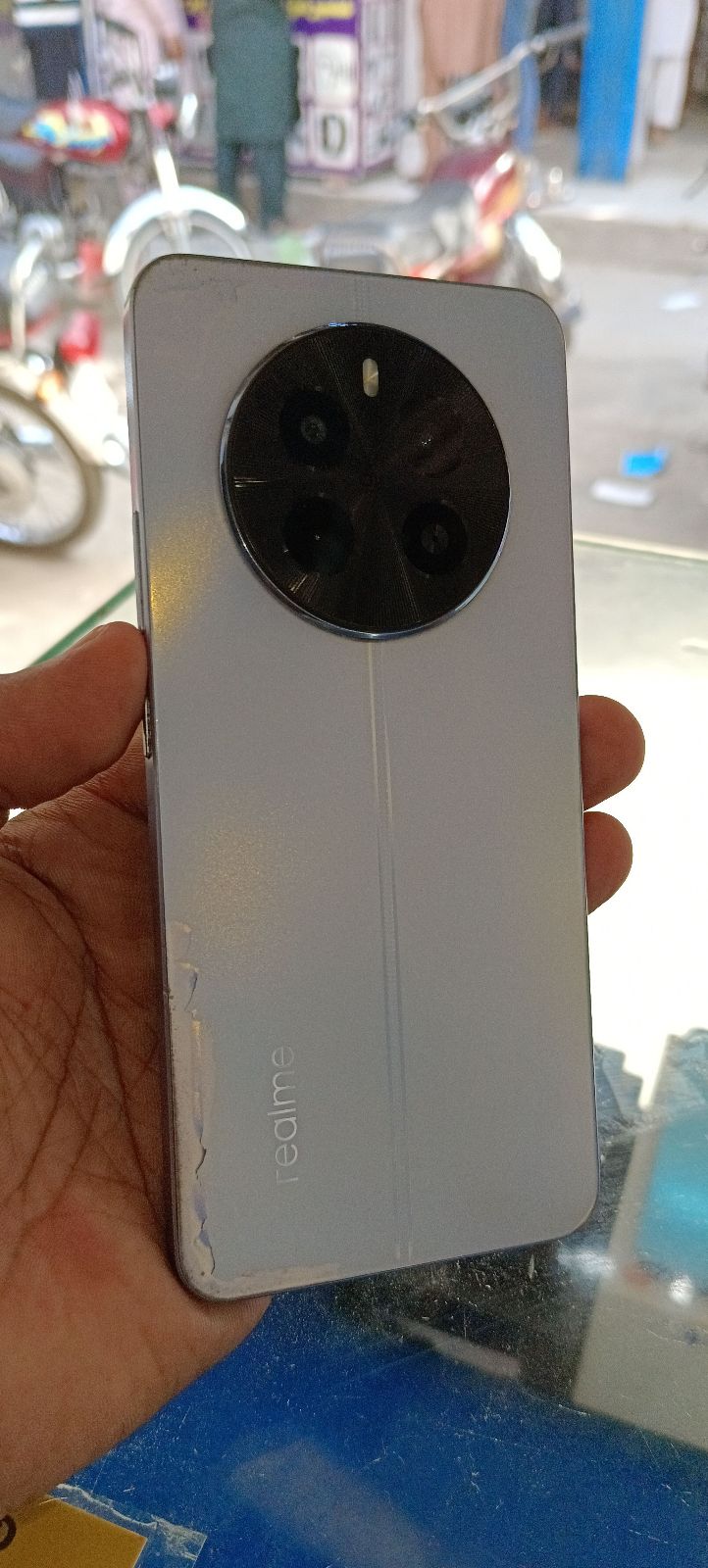 Realme 12 · 8GB / 256GB - photo 1