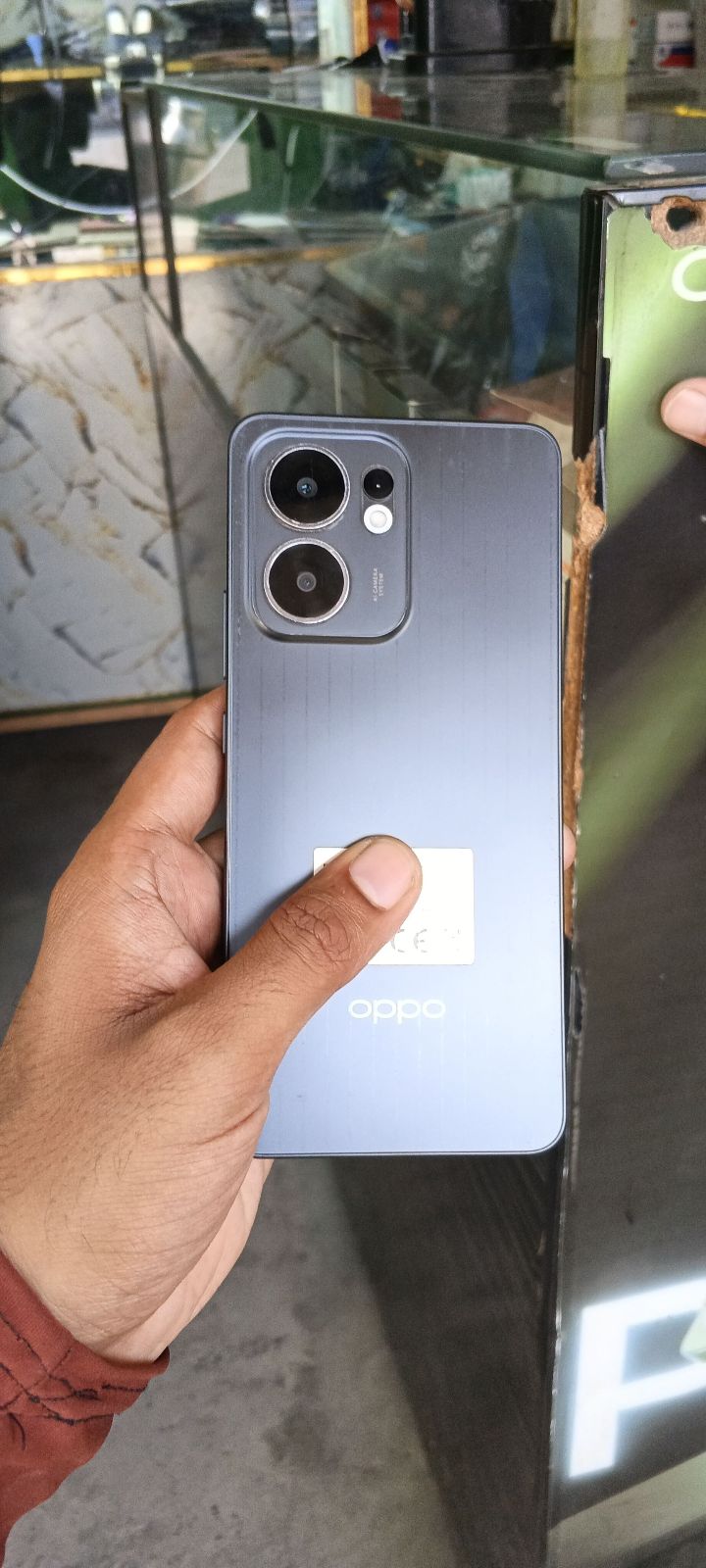 Oppo Reno 13 5G · 12GB / 256GB - photo 1