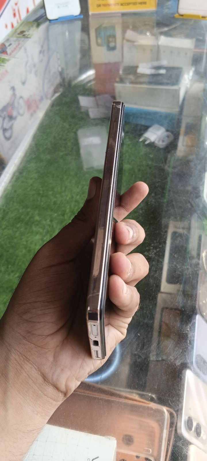 Vivo V50 Lite · 8GB / 256GB - photo 4