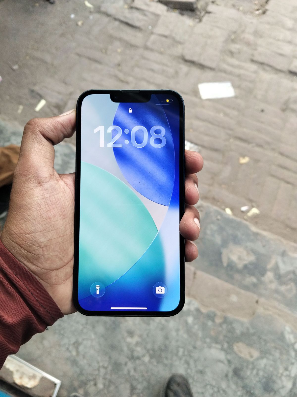 iPhone 13 · 128GB - photo 2