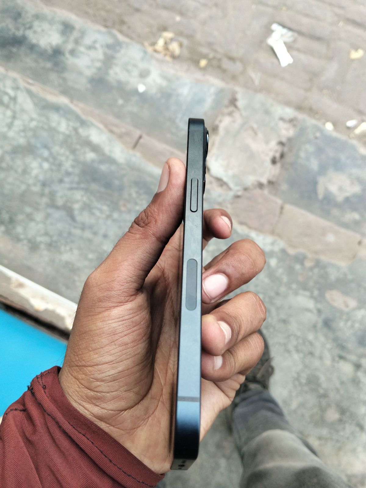 iPhone 13 · 128GB - photo 5
