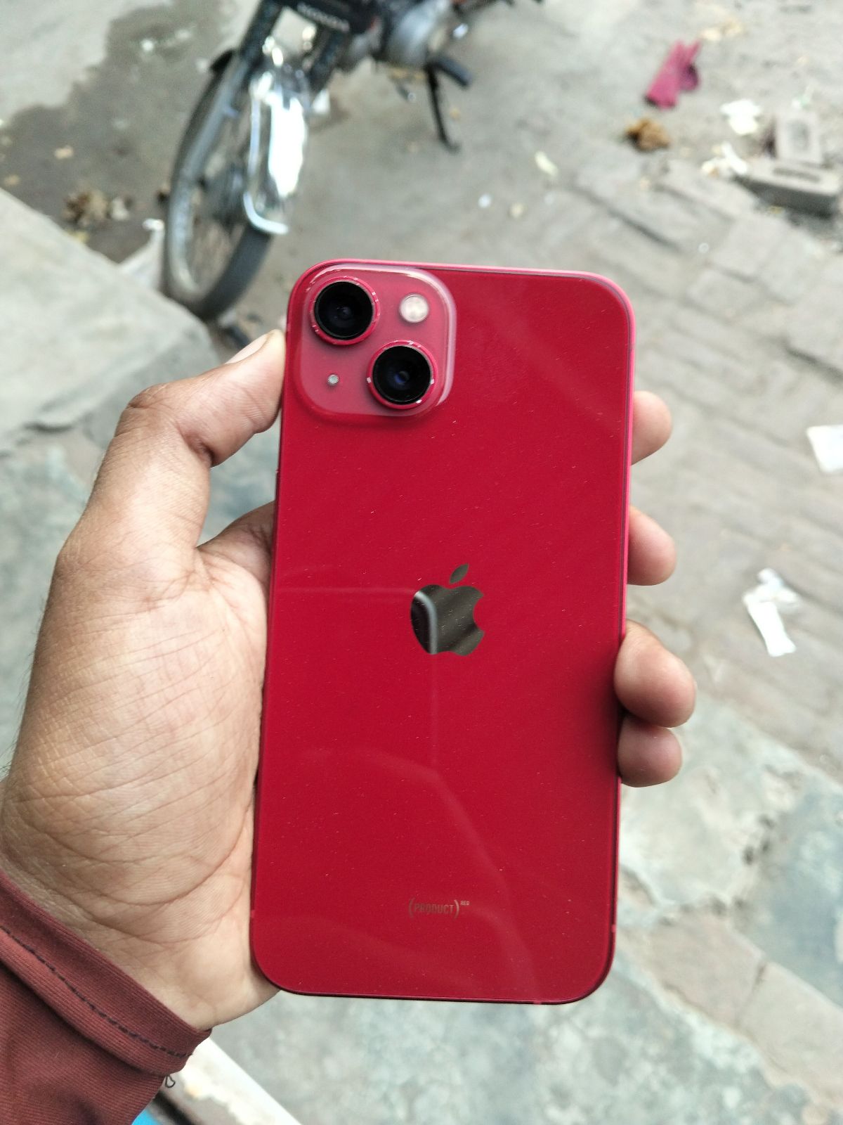 iPhone 13 · 128GB - photo 1