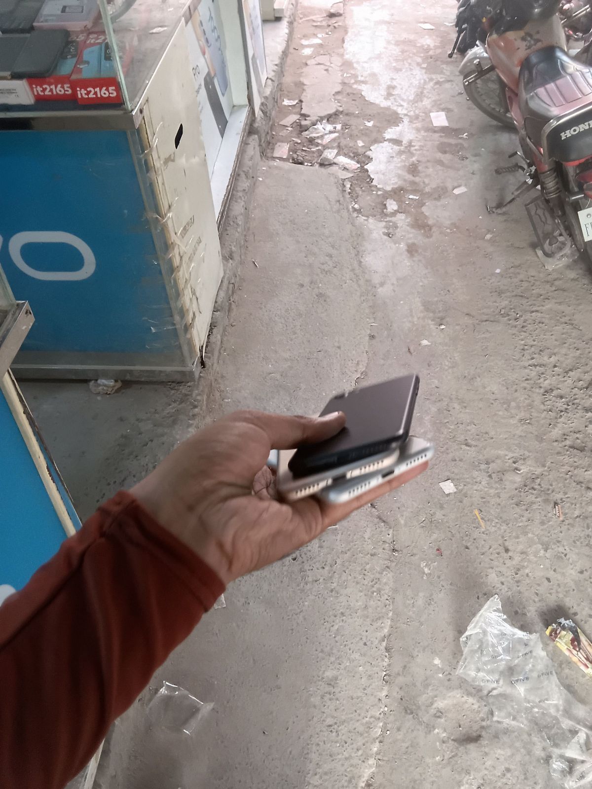 iPhone 7 · 32GB - photo 3