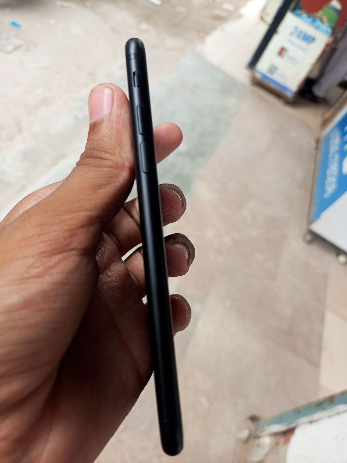 iPhone 7 · 32GB - photo 3