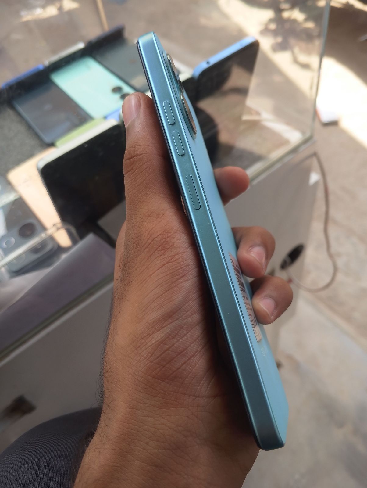Tecno Spark Go 2 · 4GB / 64GB - photo 2