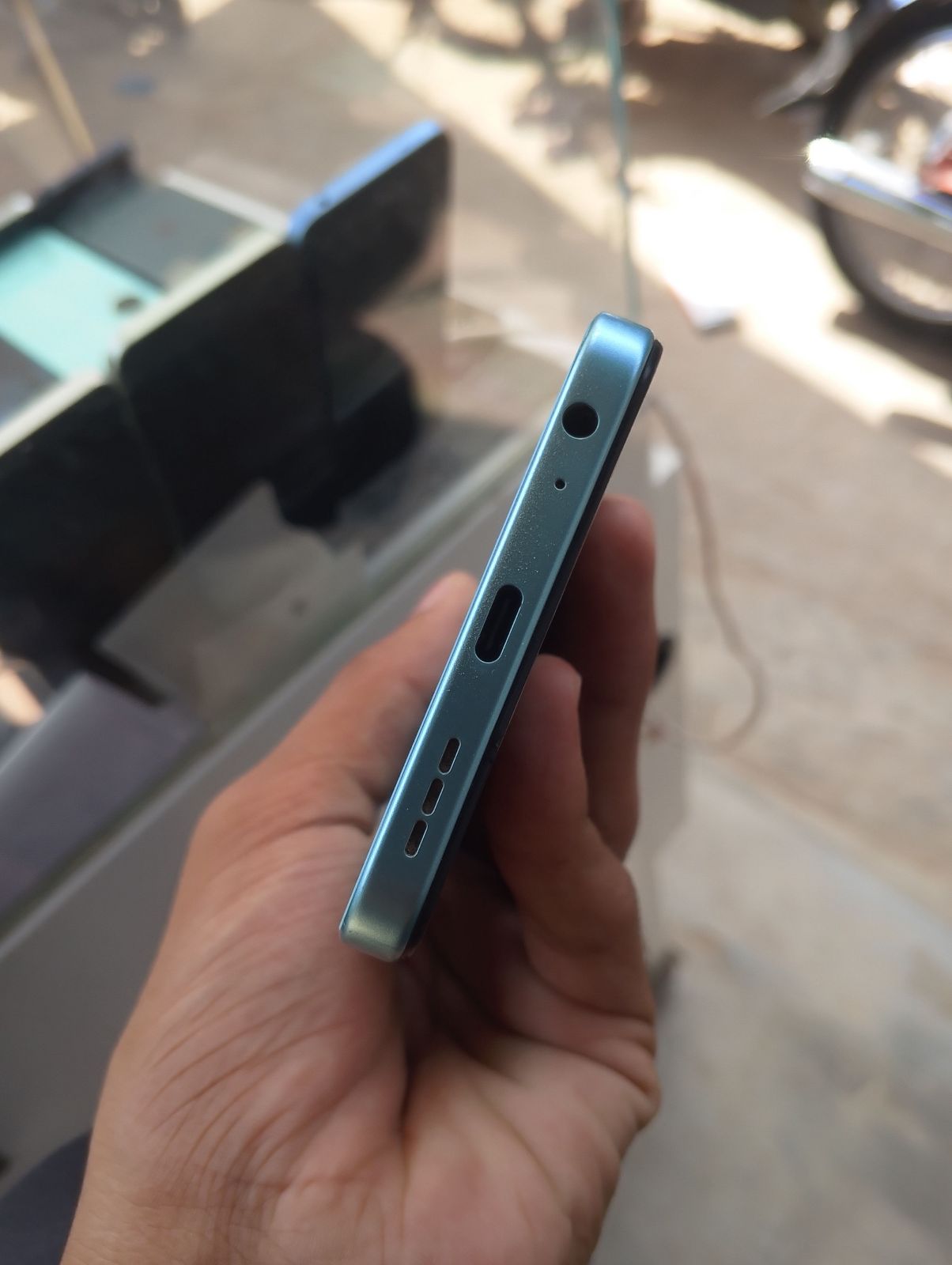 Tecno Spark Go 2 · 4GB / 64GB - photo 5