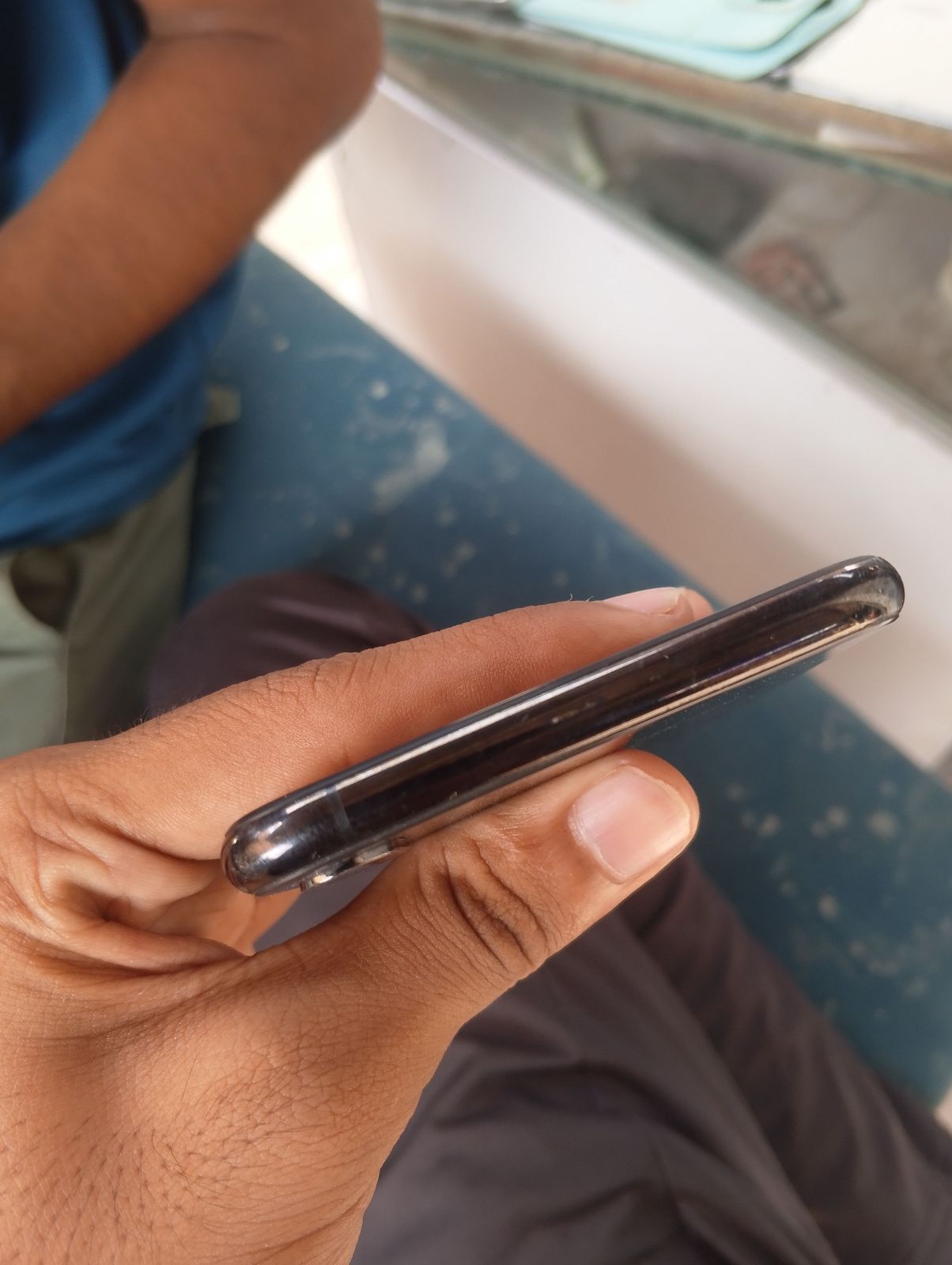 iPhone XS Max · 64GB - photo 5