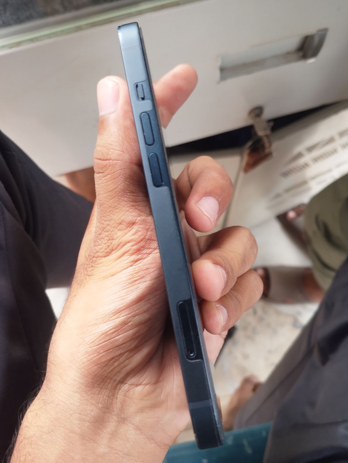 iPhone 13 · 128GB - photo 3