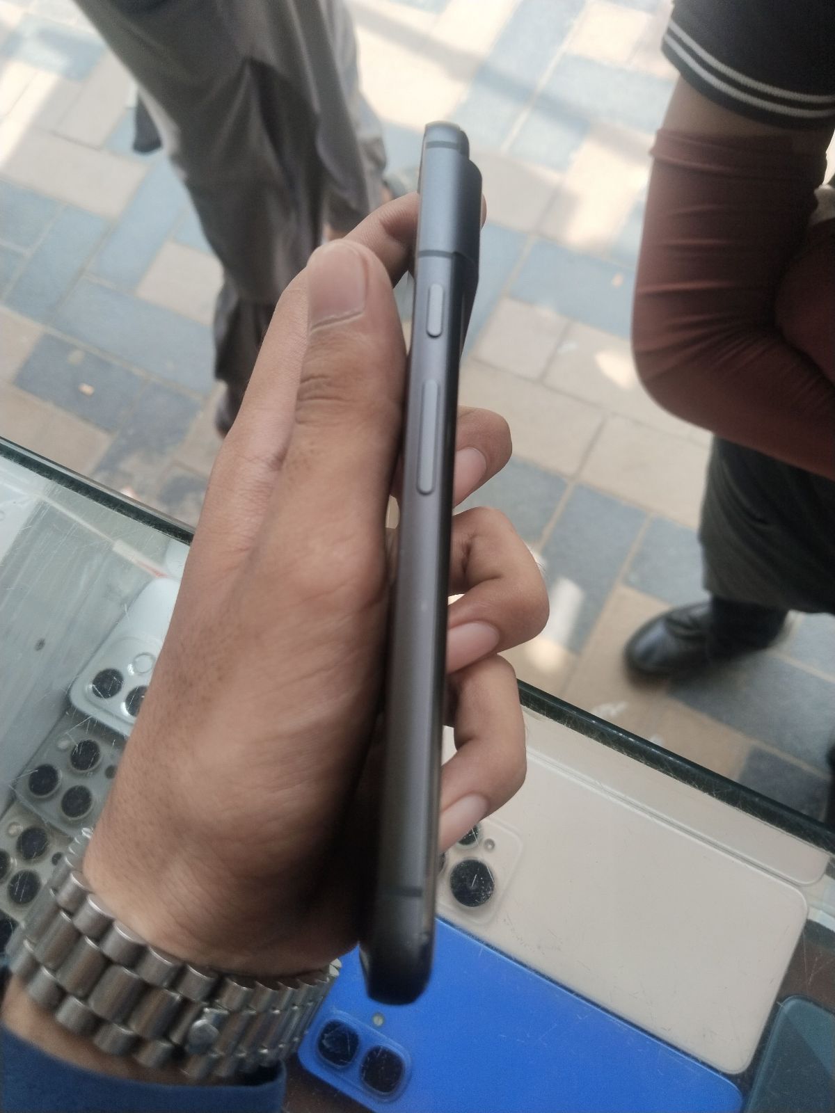 Pixel 8 · 8GB / 128GB - photo 3