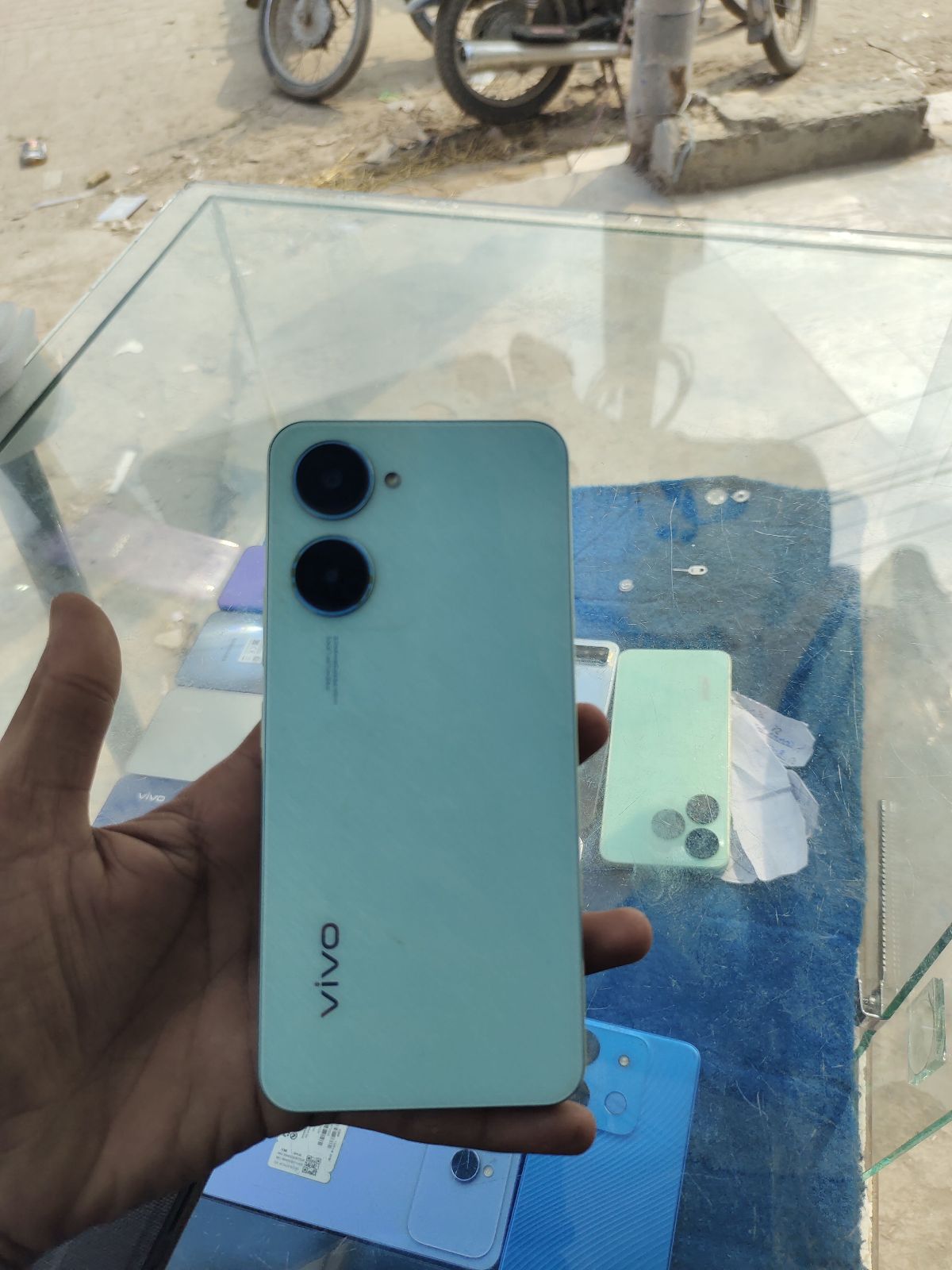 Vivo Y03t · 4GB / 64GB - photo 1