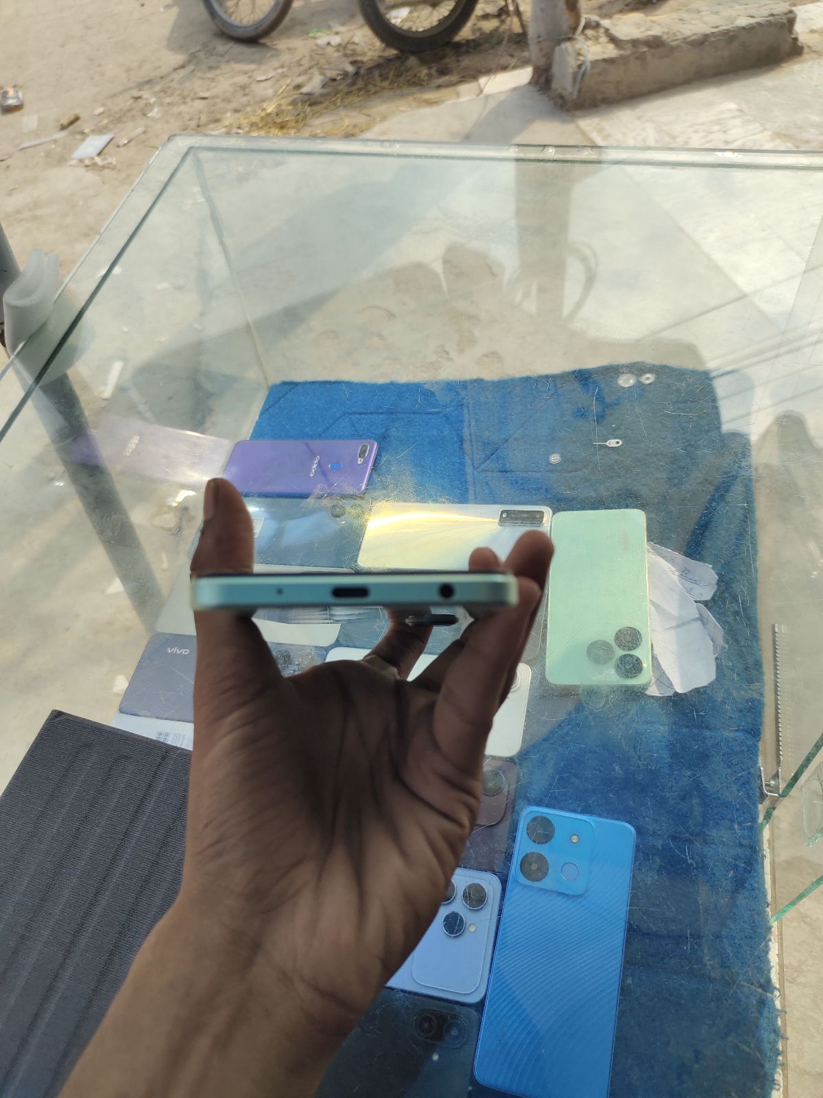 Vivo Y03t · 4GB / 64GB - photo 4