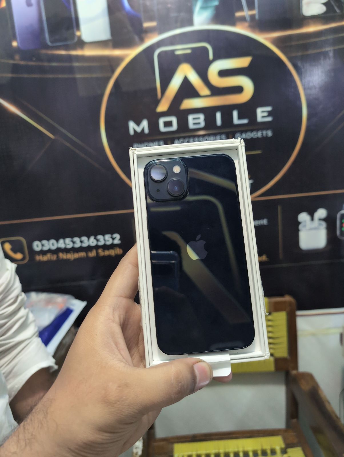 iPhone 13 · 128GB - photo 2