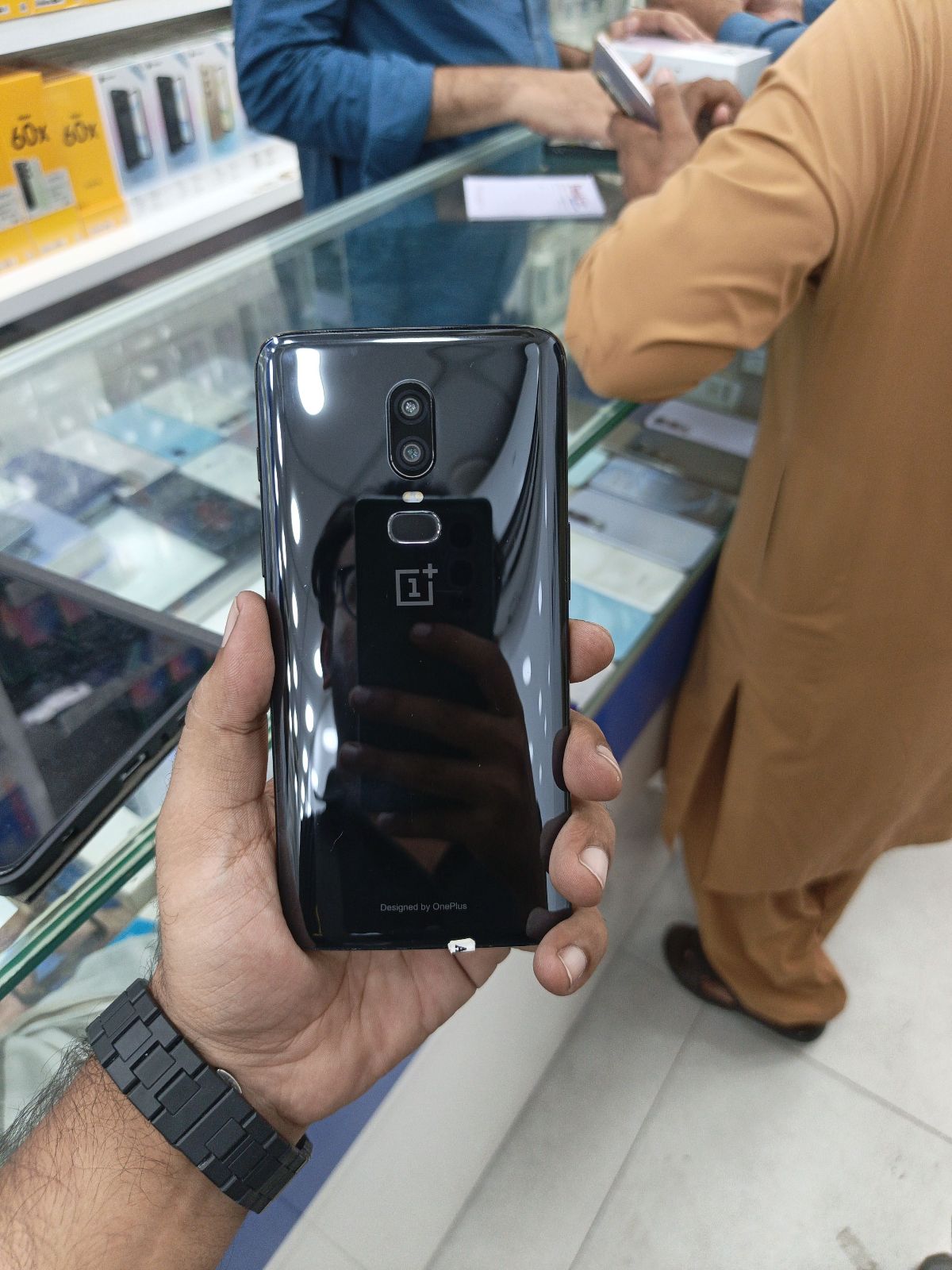 OnePlus 6 · 6GB / 64GB - photo 1