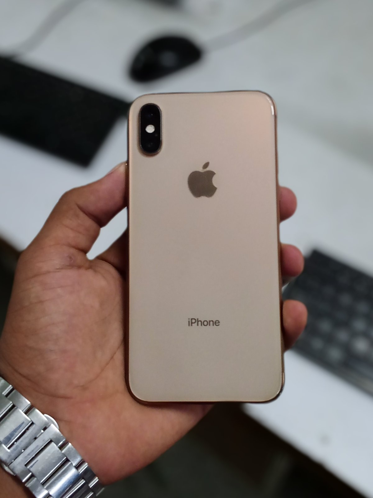 iPhone XS · 64GB - photo 1
