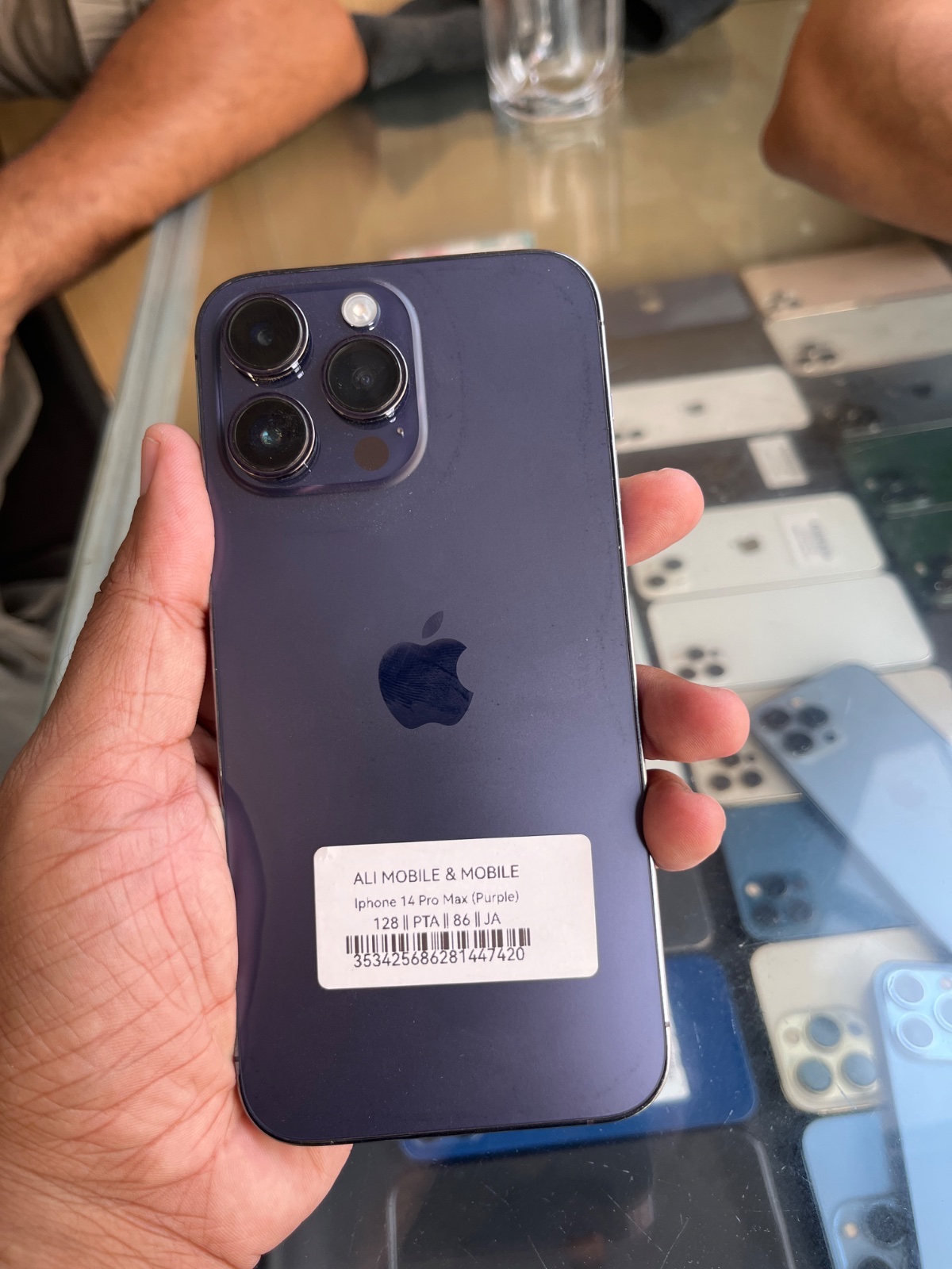 iPhone 14 Pro Max · 128GB - photo 3