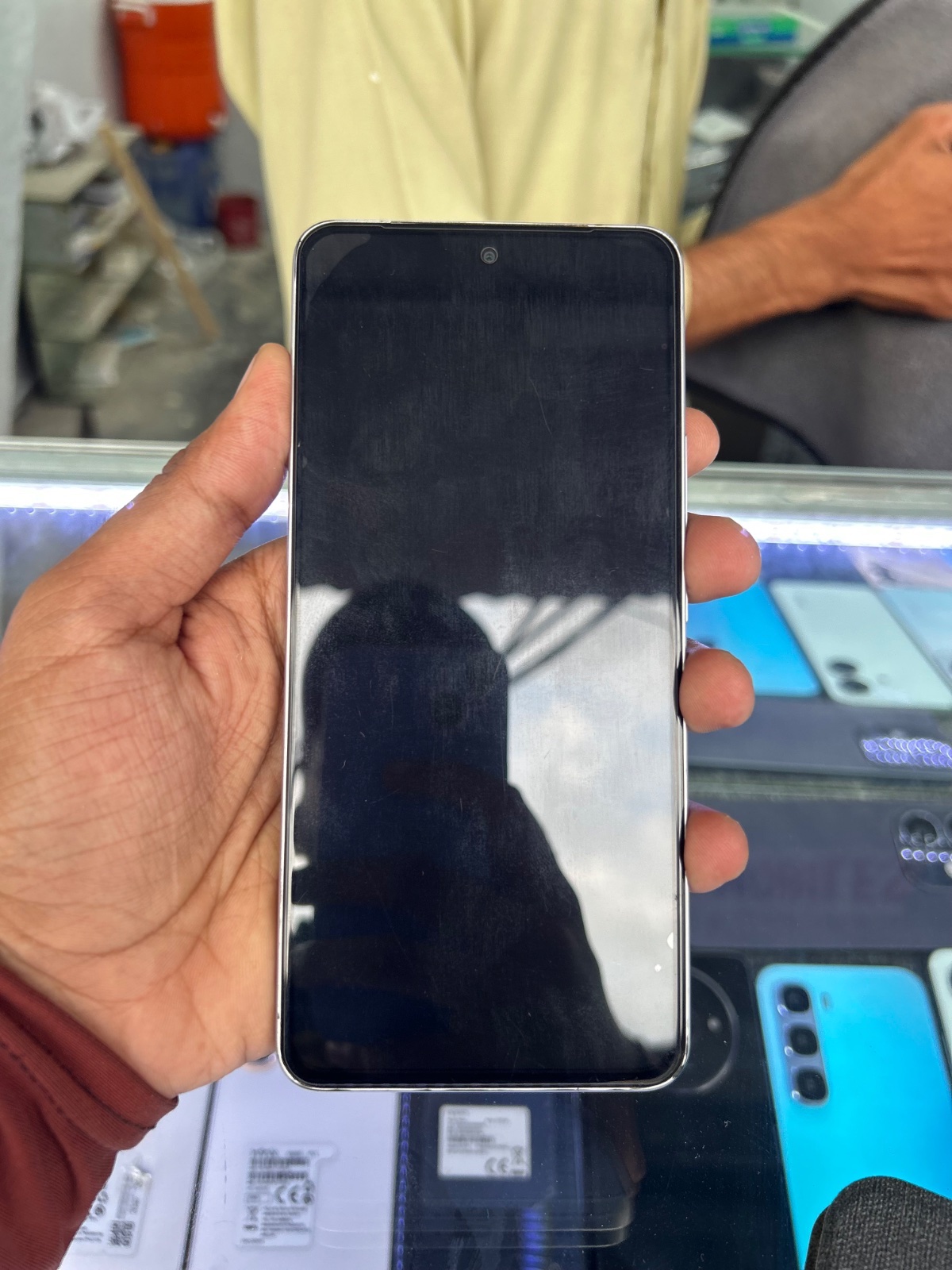 Vivo Y400 5G · 8GB / 256GB - photo 1