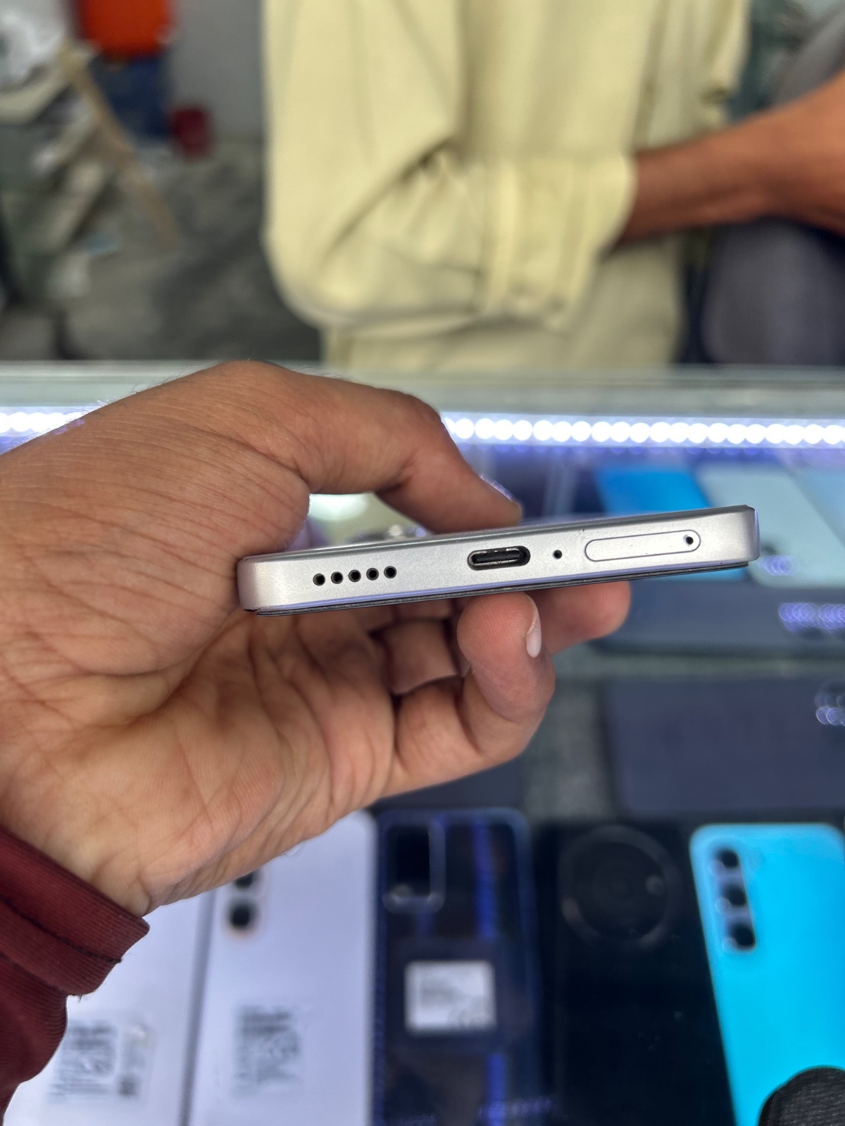 Vivo Y400 5G · 8GB / 256GB - photo 2