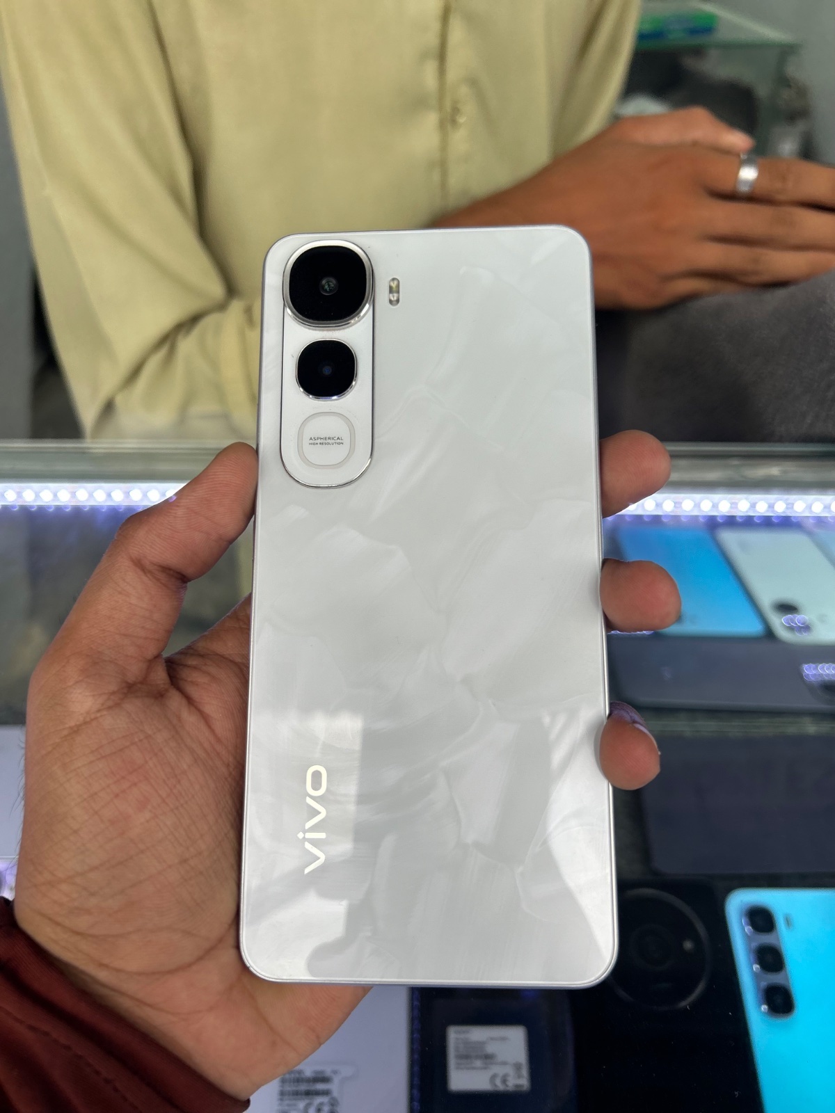 Vivo Y400 5G · 8GB / 256GB - photo 5