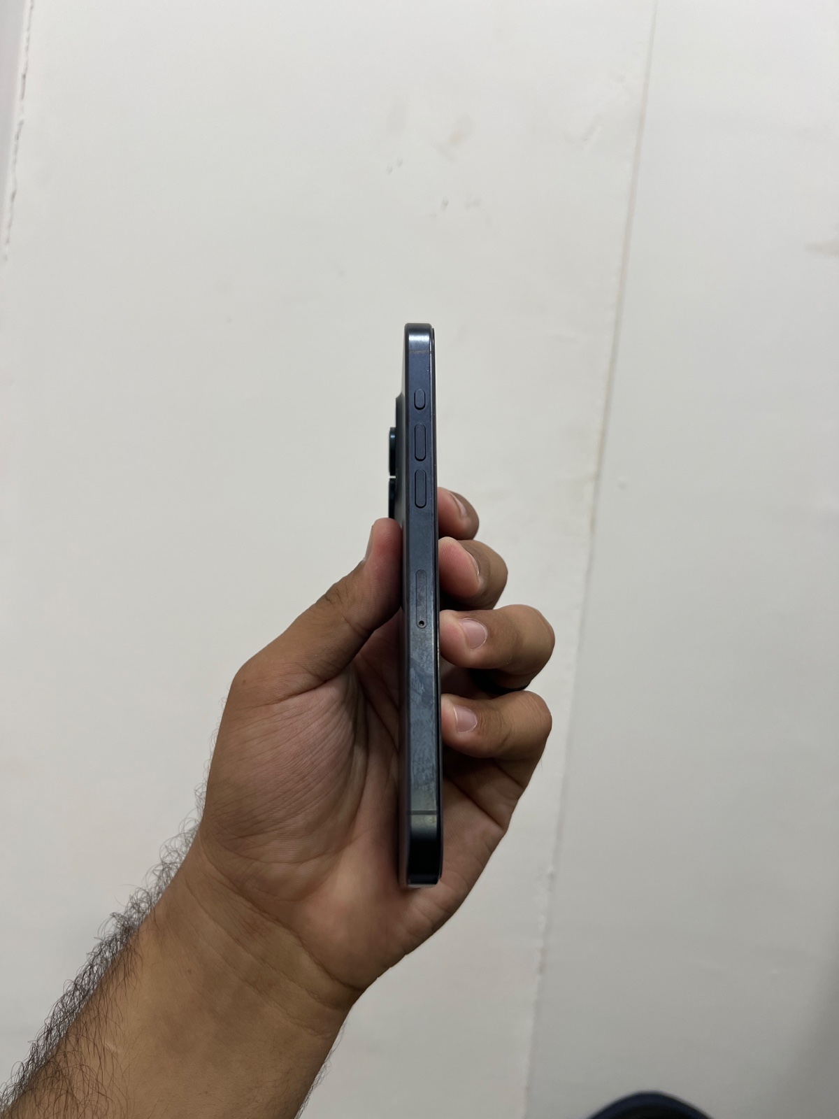 iPhone 15 Pro Max · 256GB - photo 3