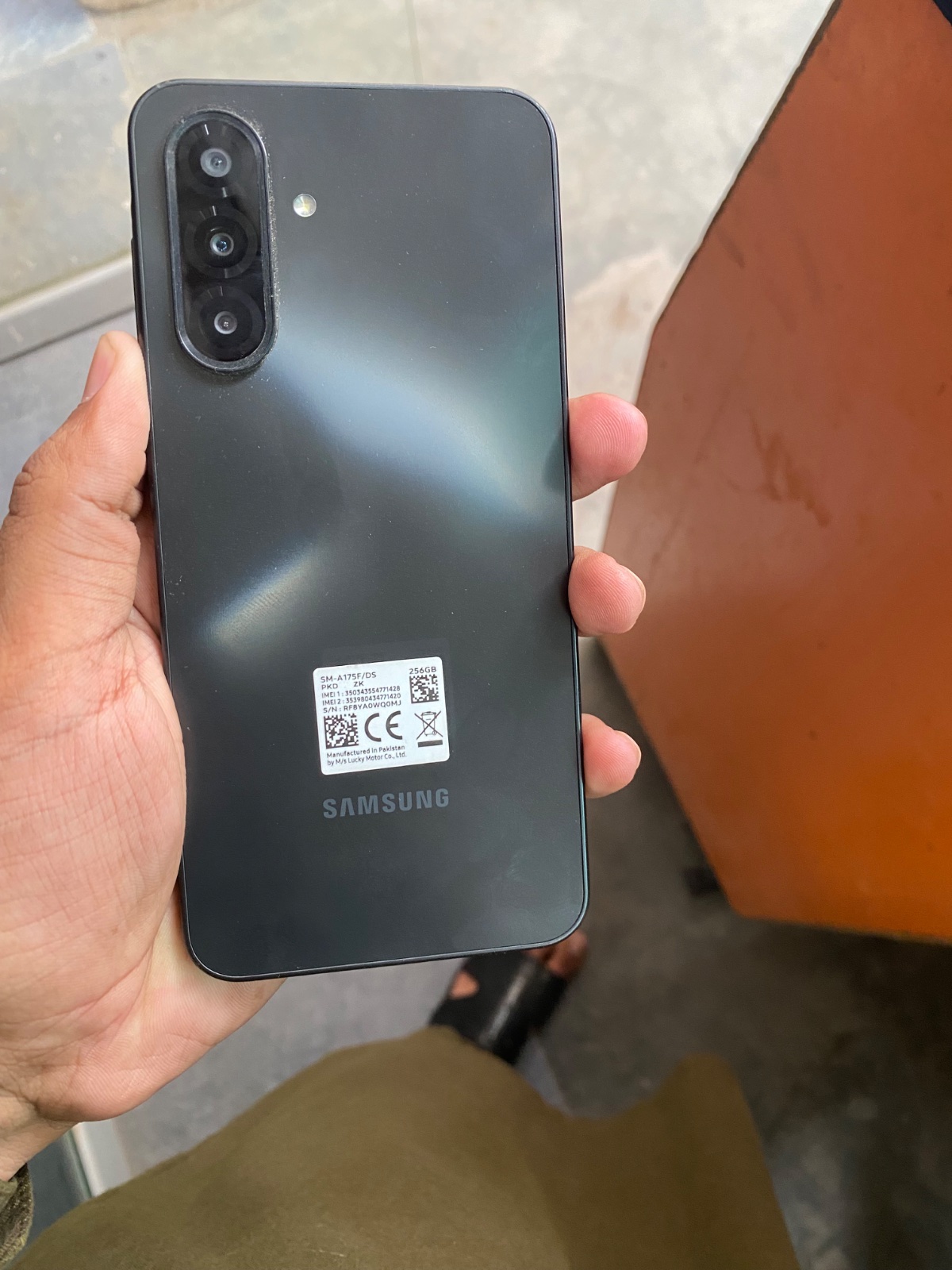 Galaxy A17 · 8GB / 256GB - photo 1