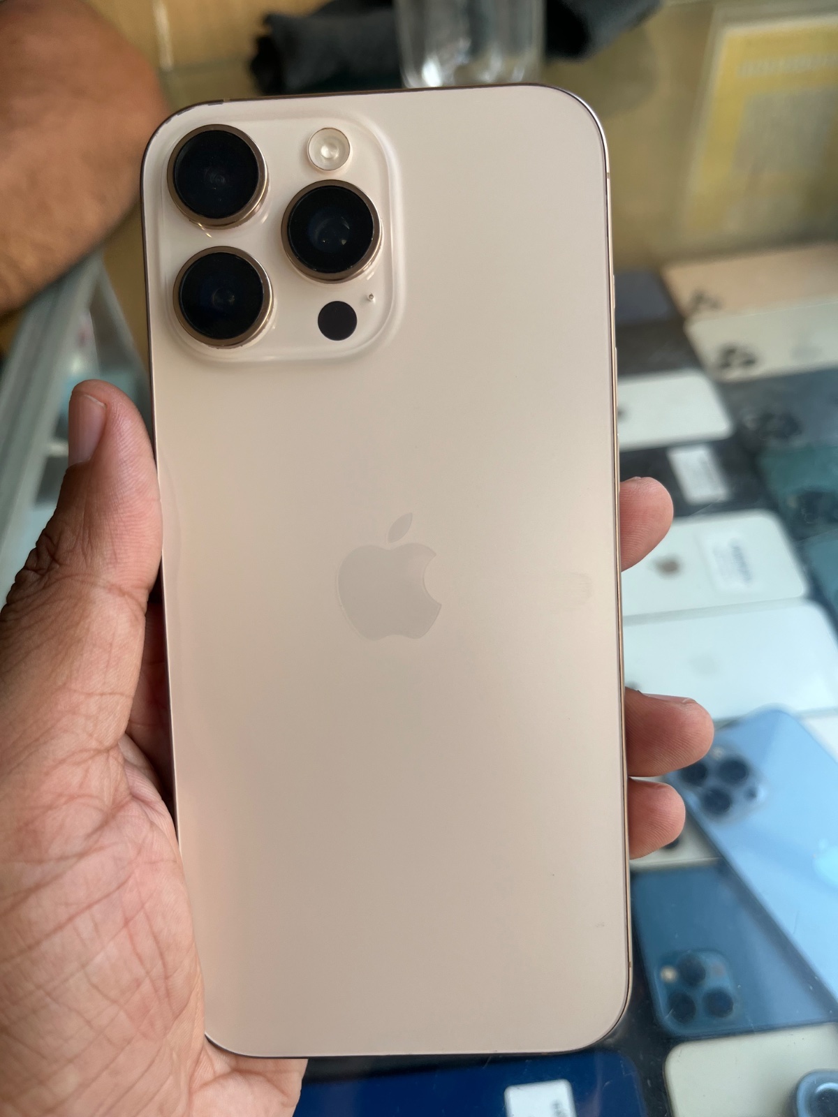 iPhone 16 Pro Max · 256GB - photo 5