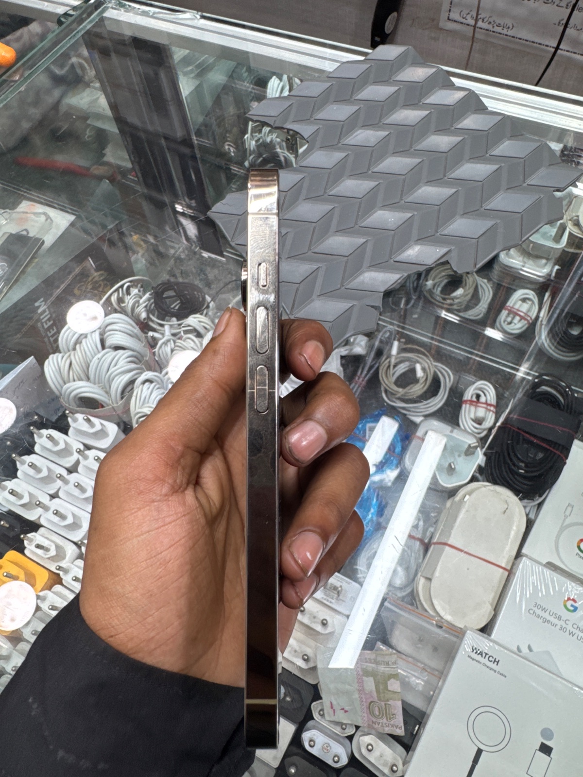 iPhone 14 Pro · 512GB - photo 3