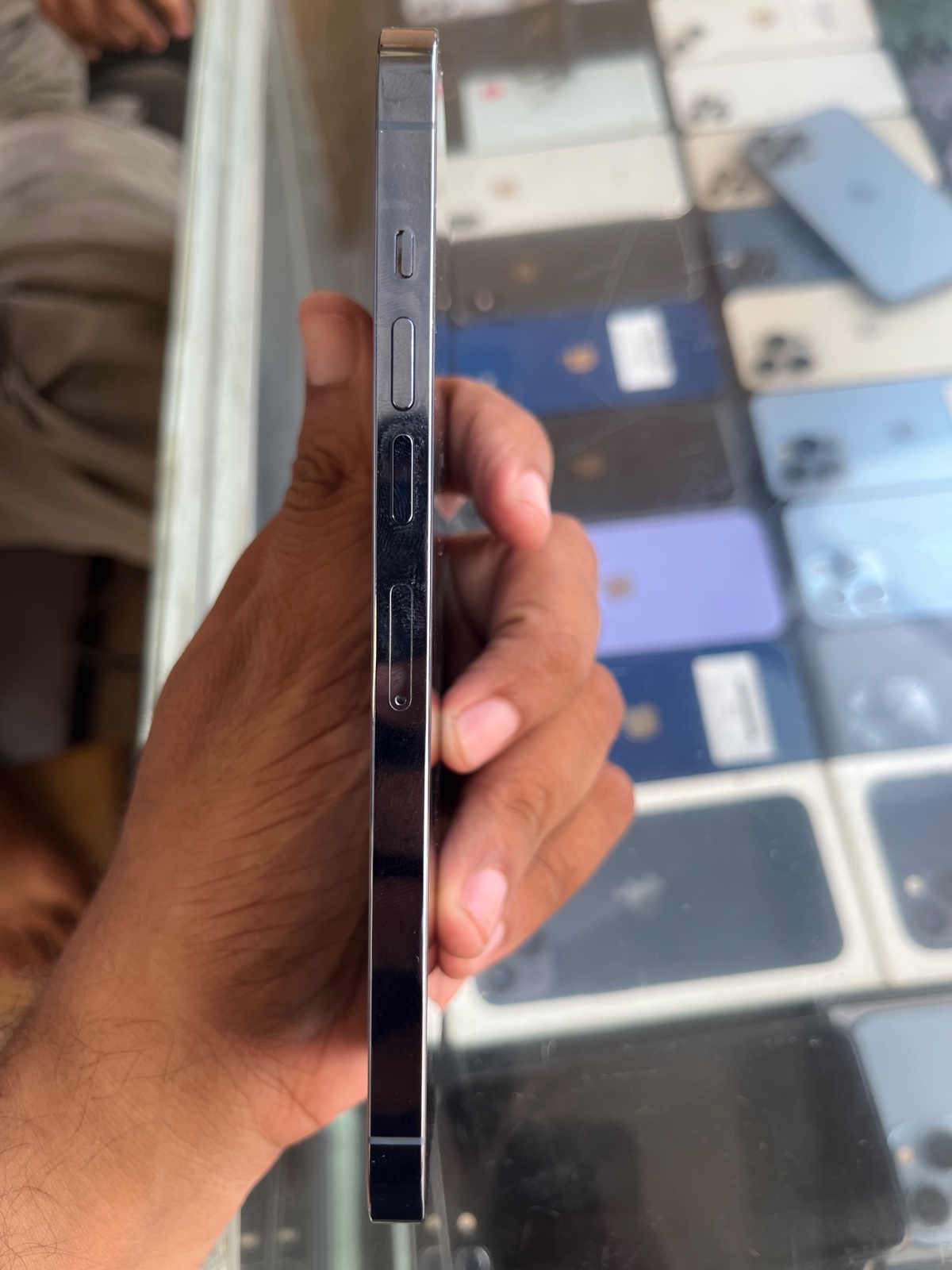 iPhone 13 Pro Max · 256GB - photo 3