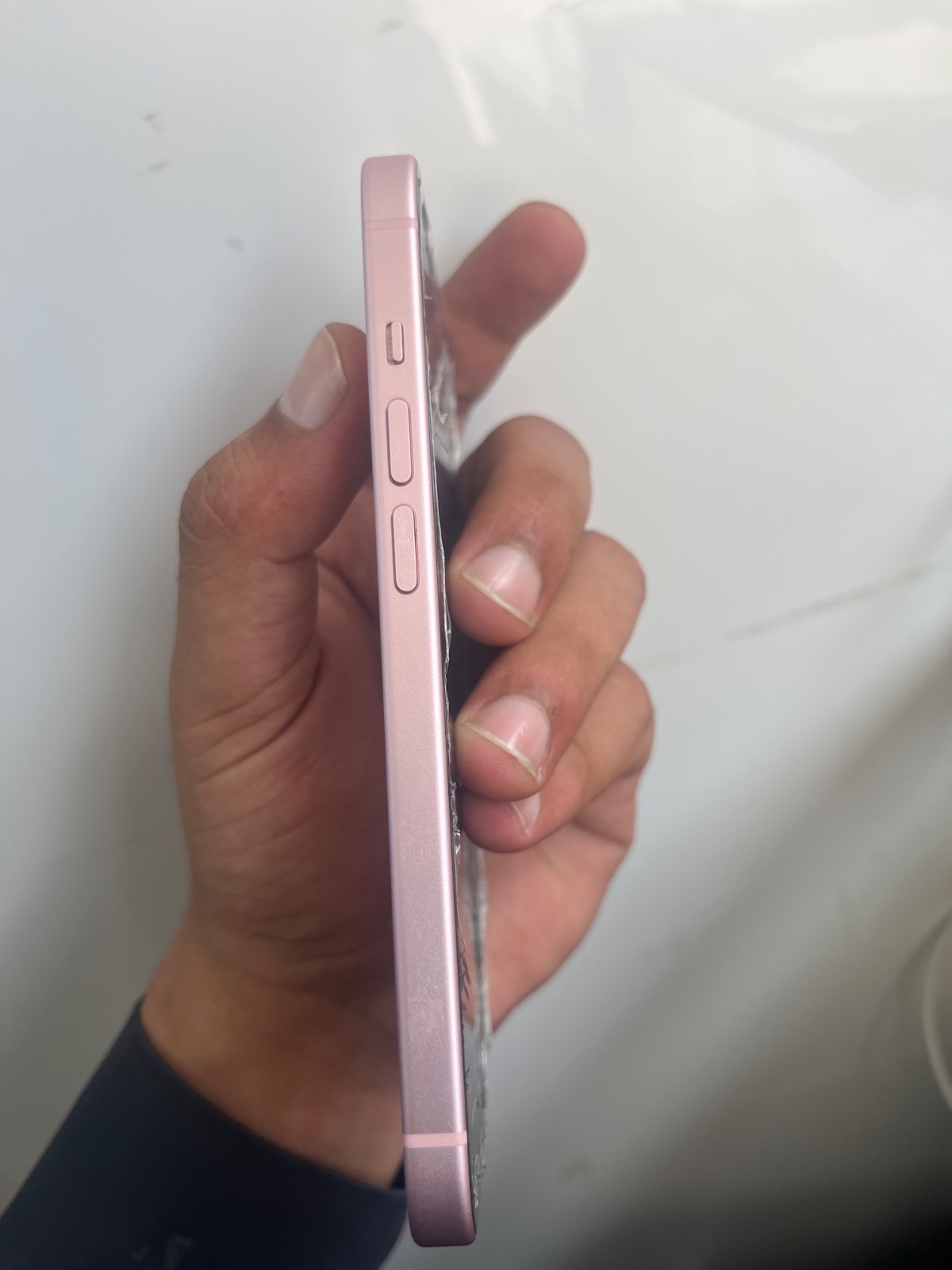 iPhone 15 · 128GB - photo 3
