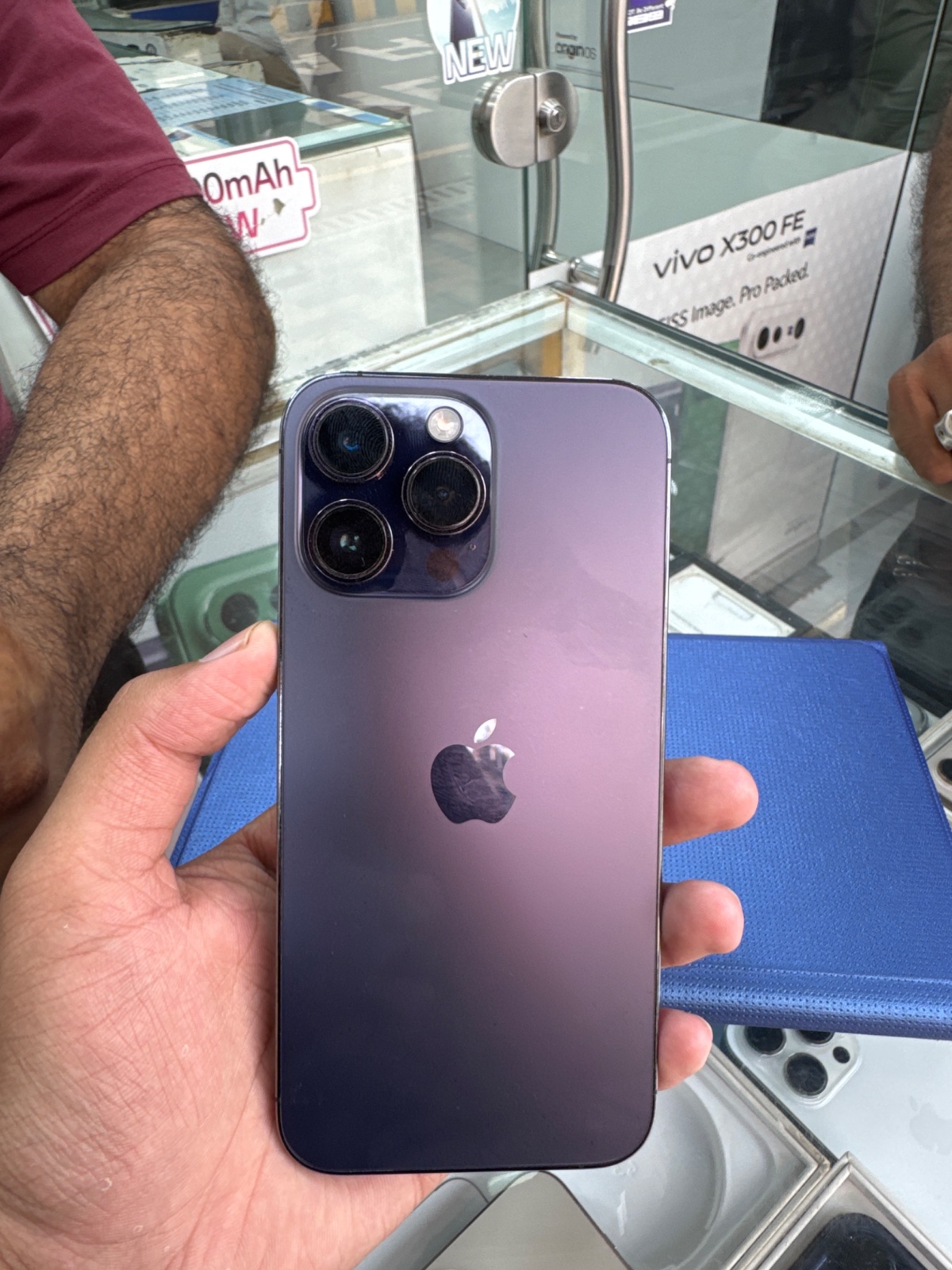 iPhone 14 Pro Max · 256GB - photo 1