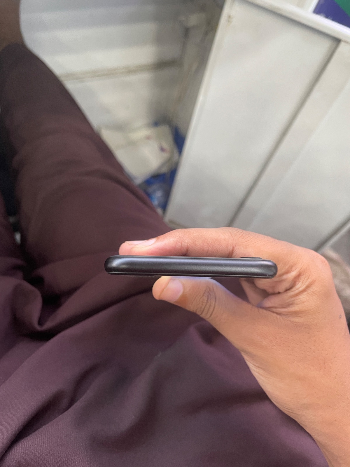 iPhone SE (2020) · 64GB - photo 5