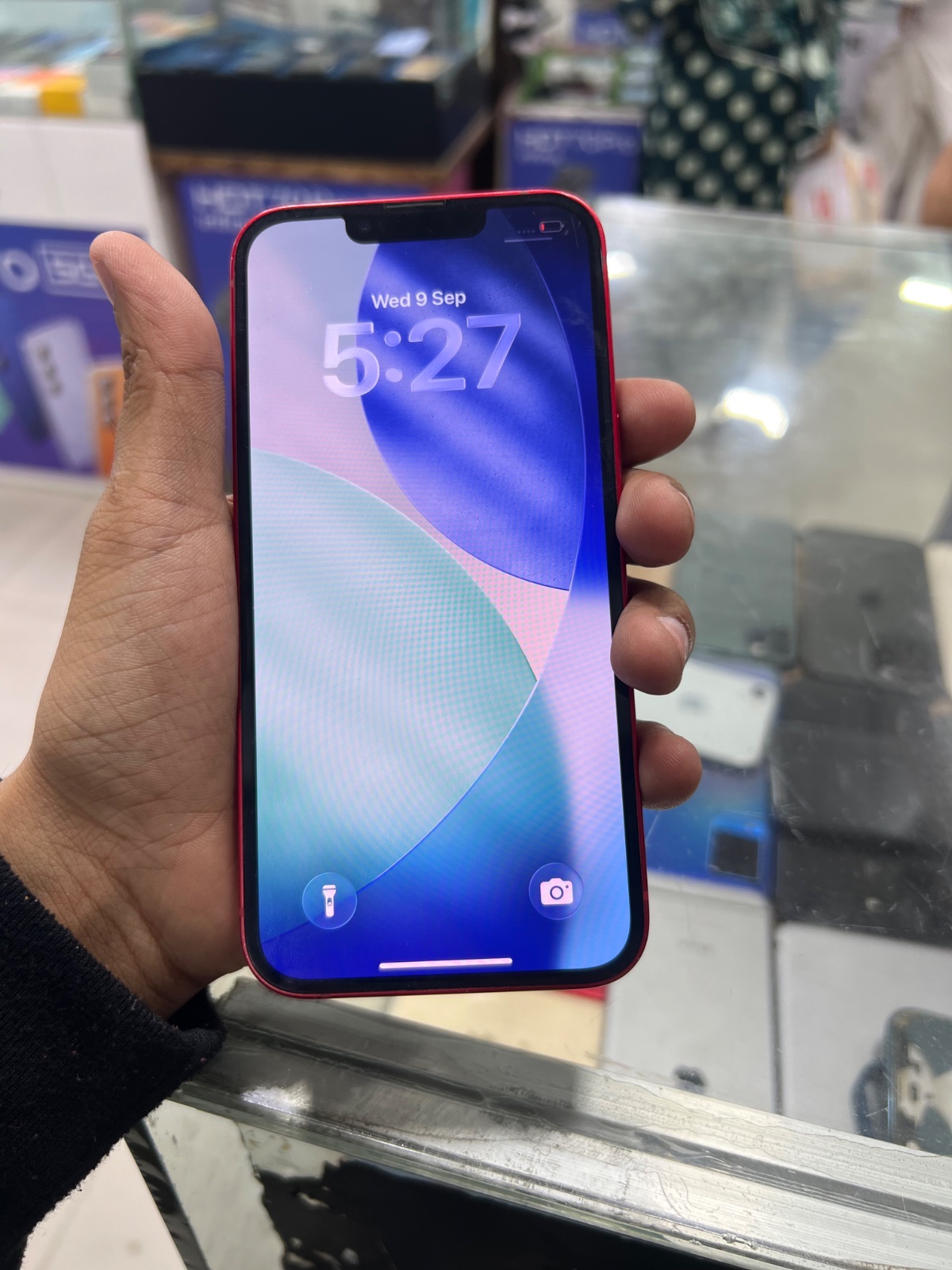 iPhone 13 · 128GB - photo 4