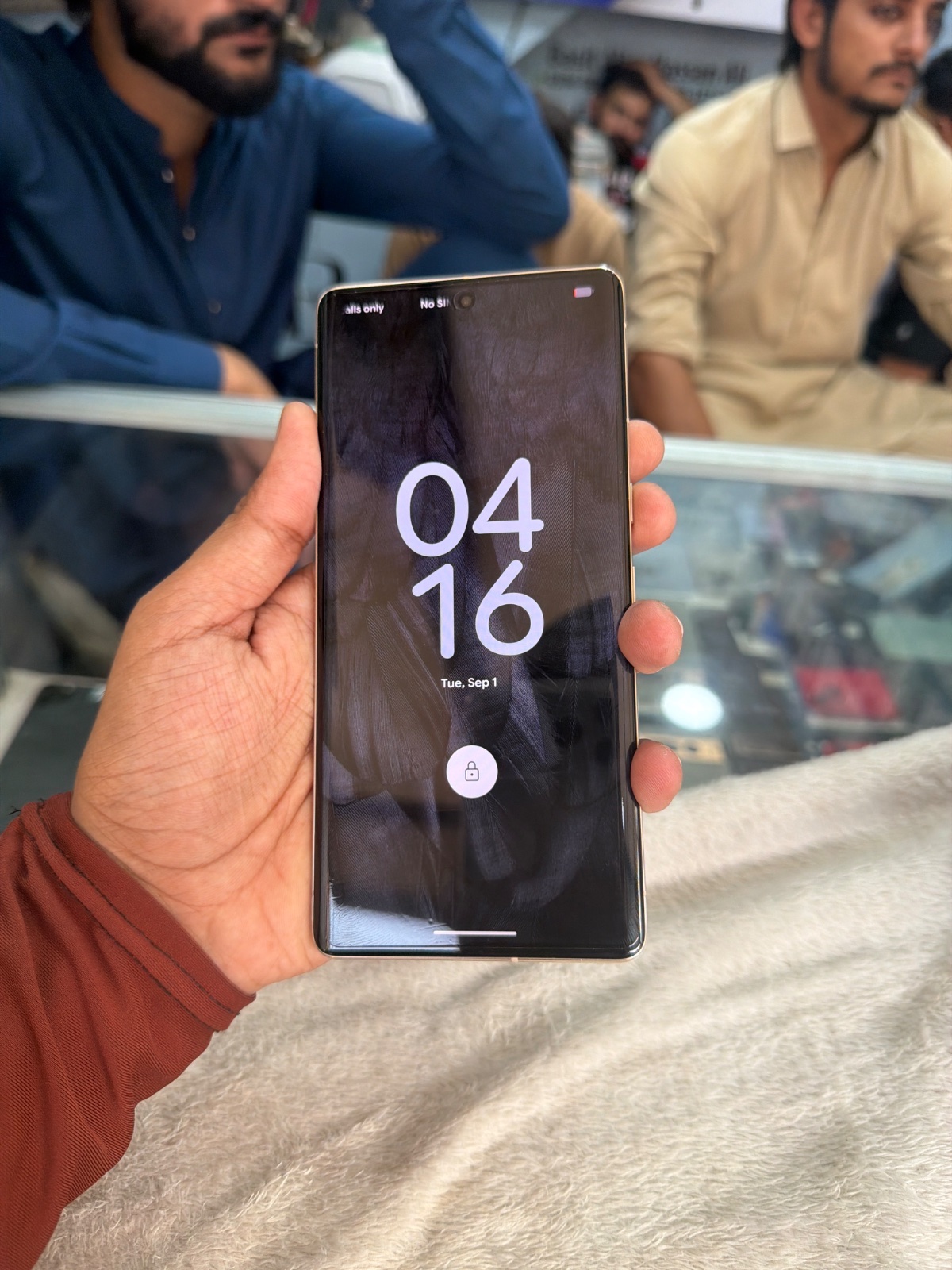 Pixel 7 Pro · 12GB / 256GB - photo 2