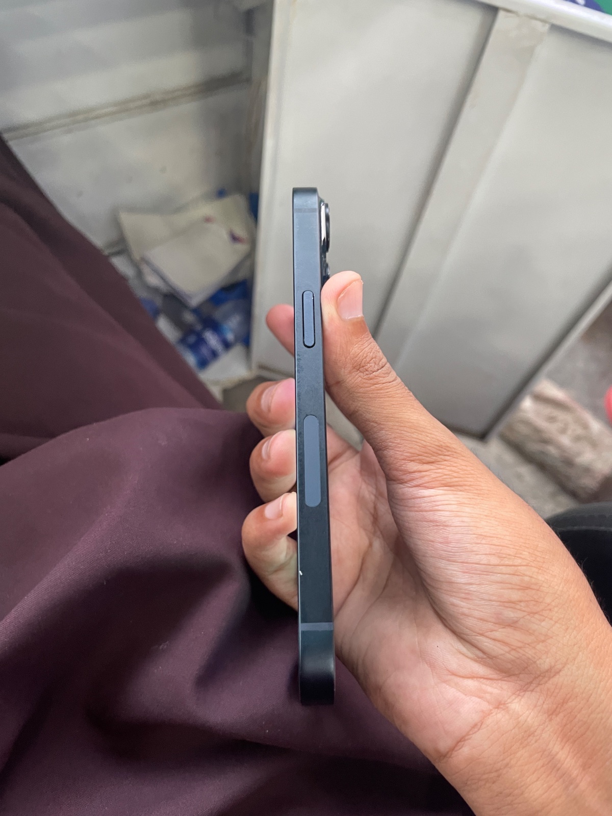 iPhone 14 · 128GB - photo 3
