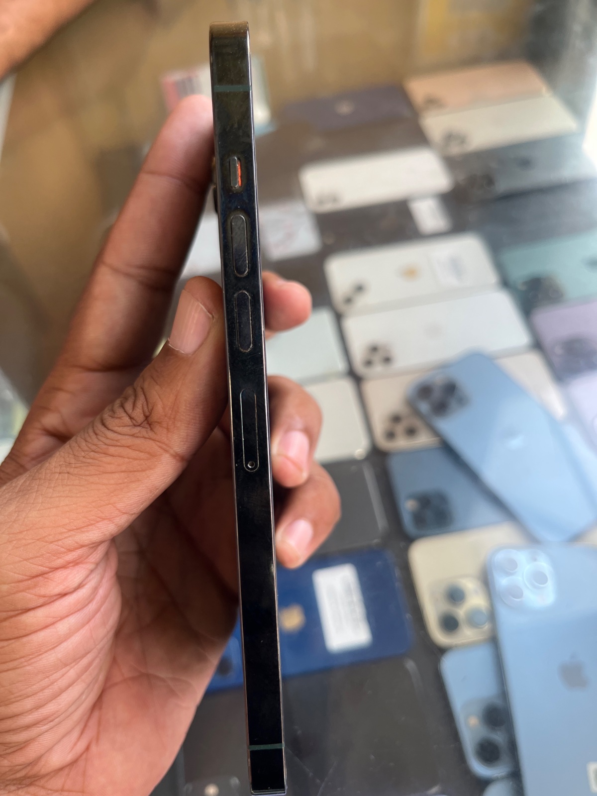iPhone 13 Pro Max · 128GB - photo 3