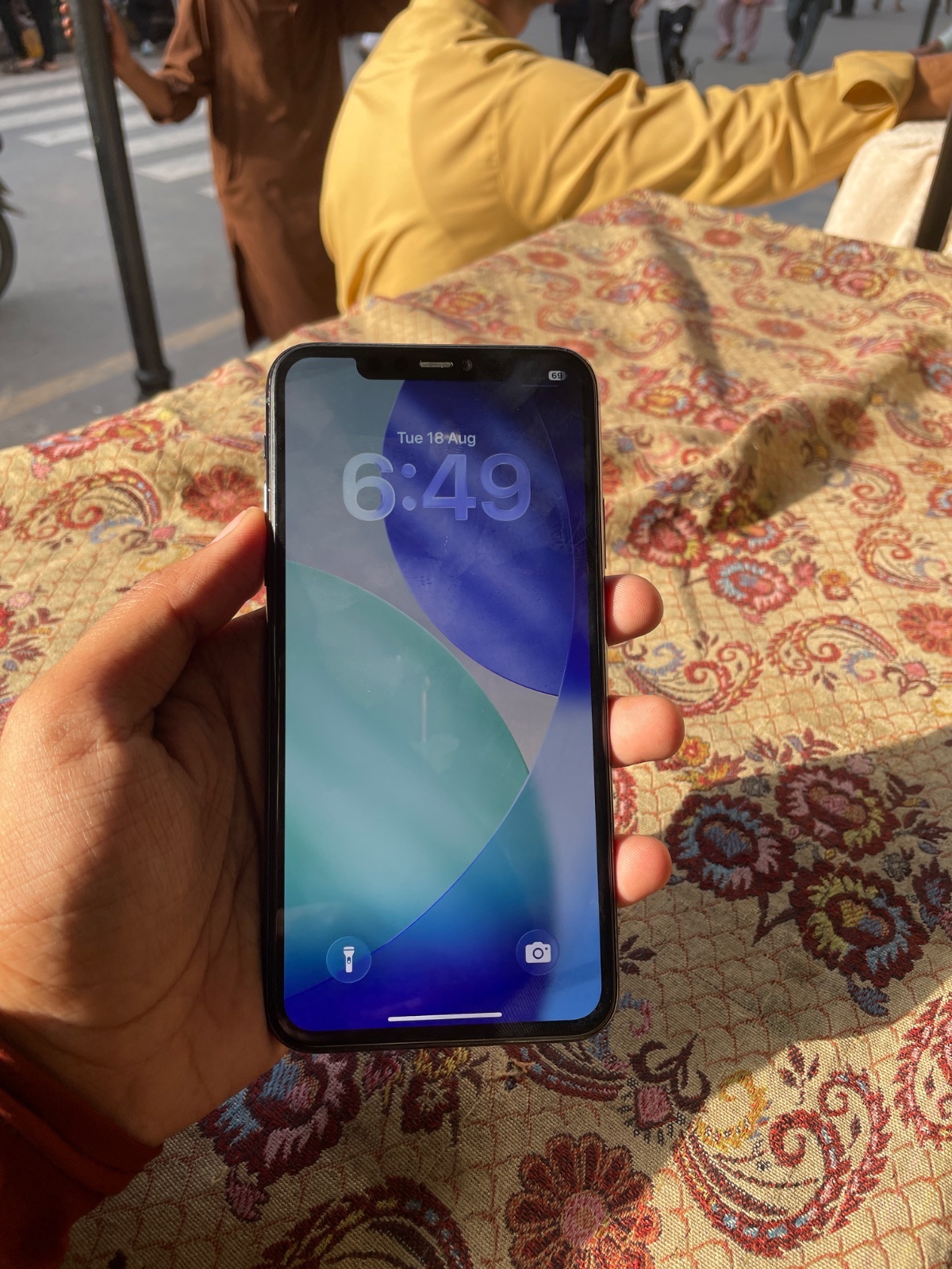 iPhone 11 Pro Max · 256GB - photo 2