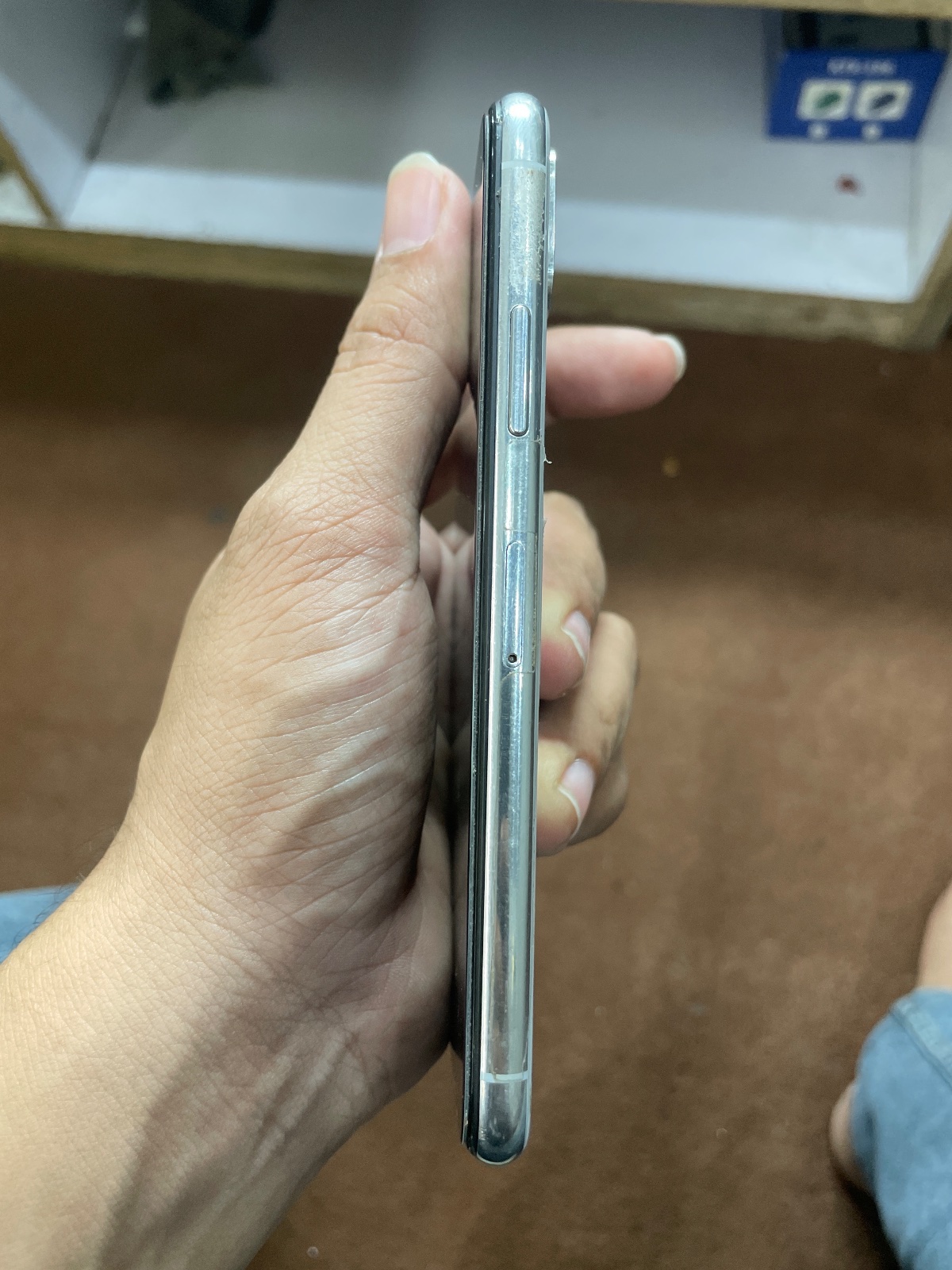 iPhone X · 64GB - photo 3