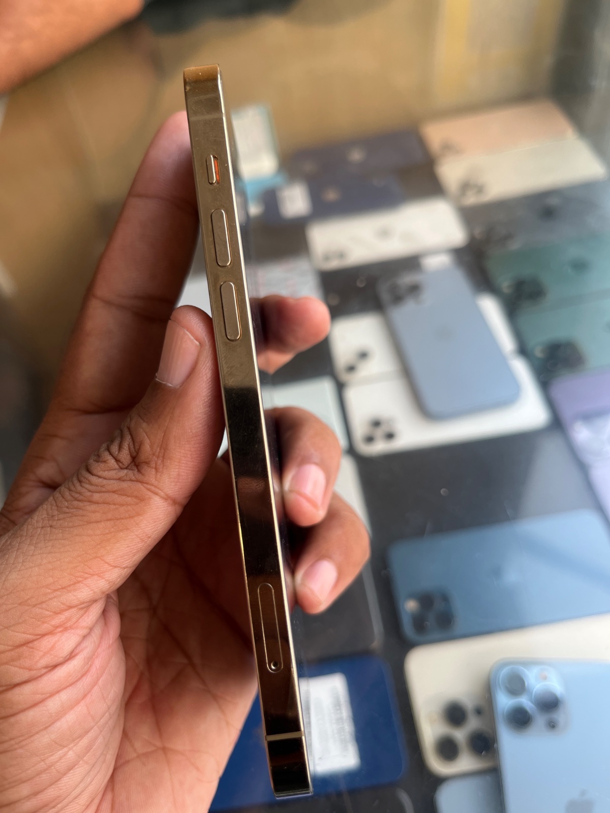 iPhone 12 Pro · 256GB - photo 3
