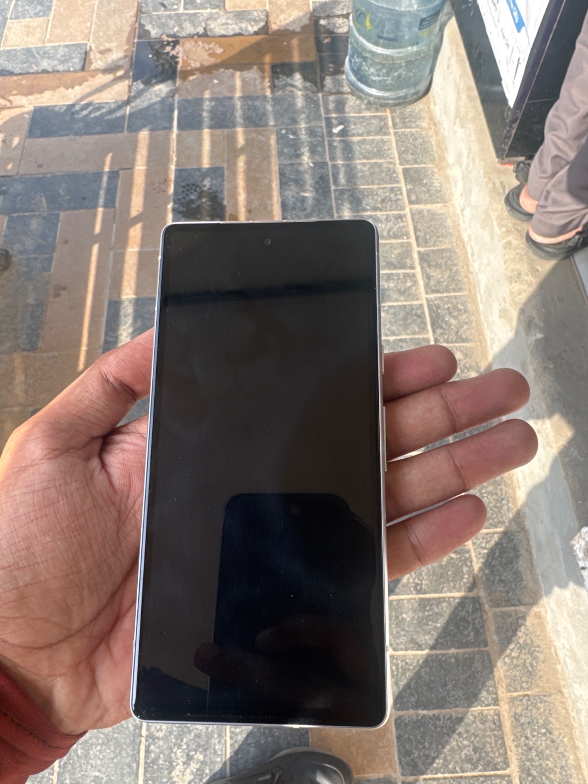 Pixel 7a · 8GB / 128GB - photo 2