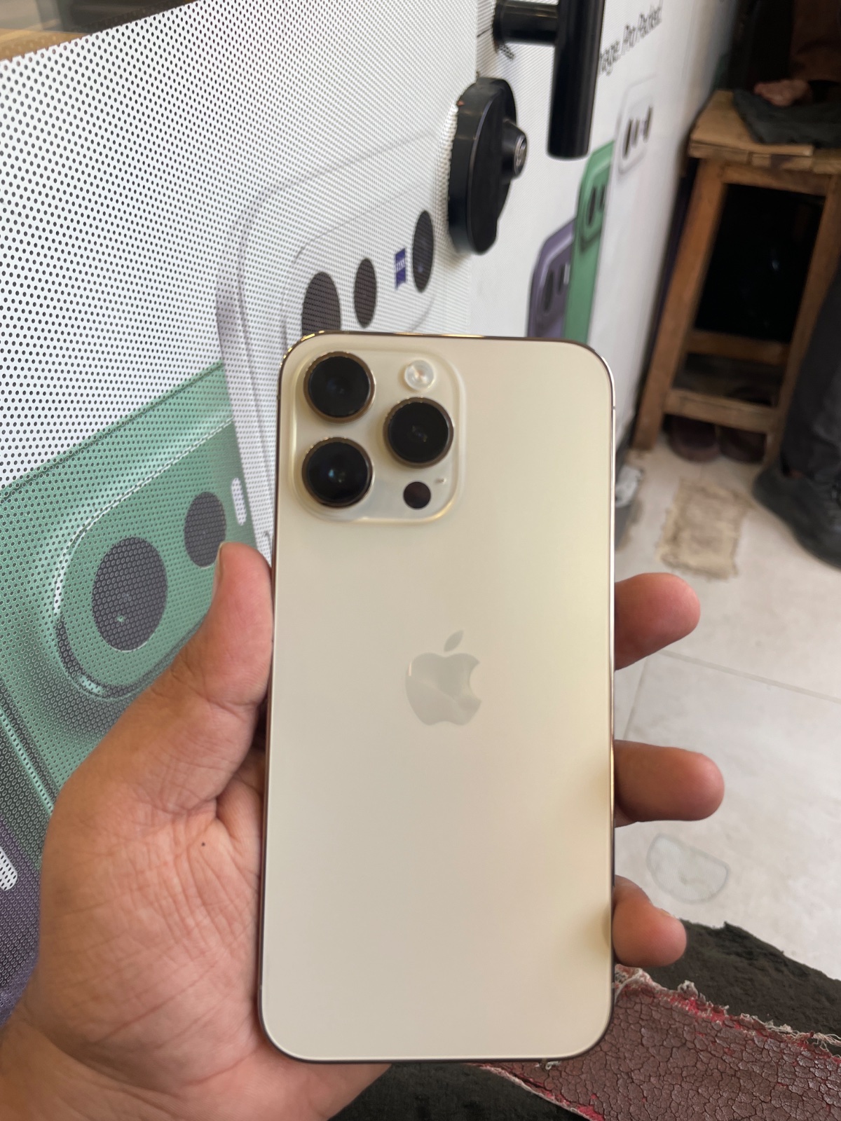 iPhone 14 Pro Max · 256GB - photo 1
