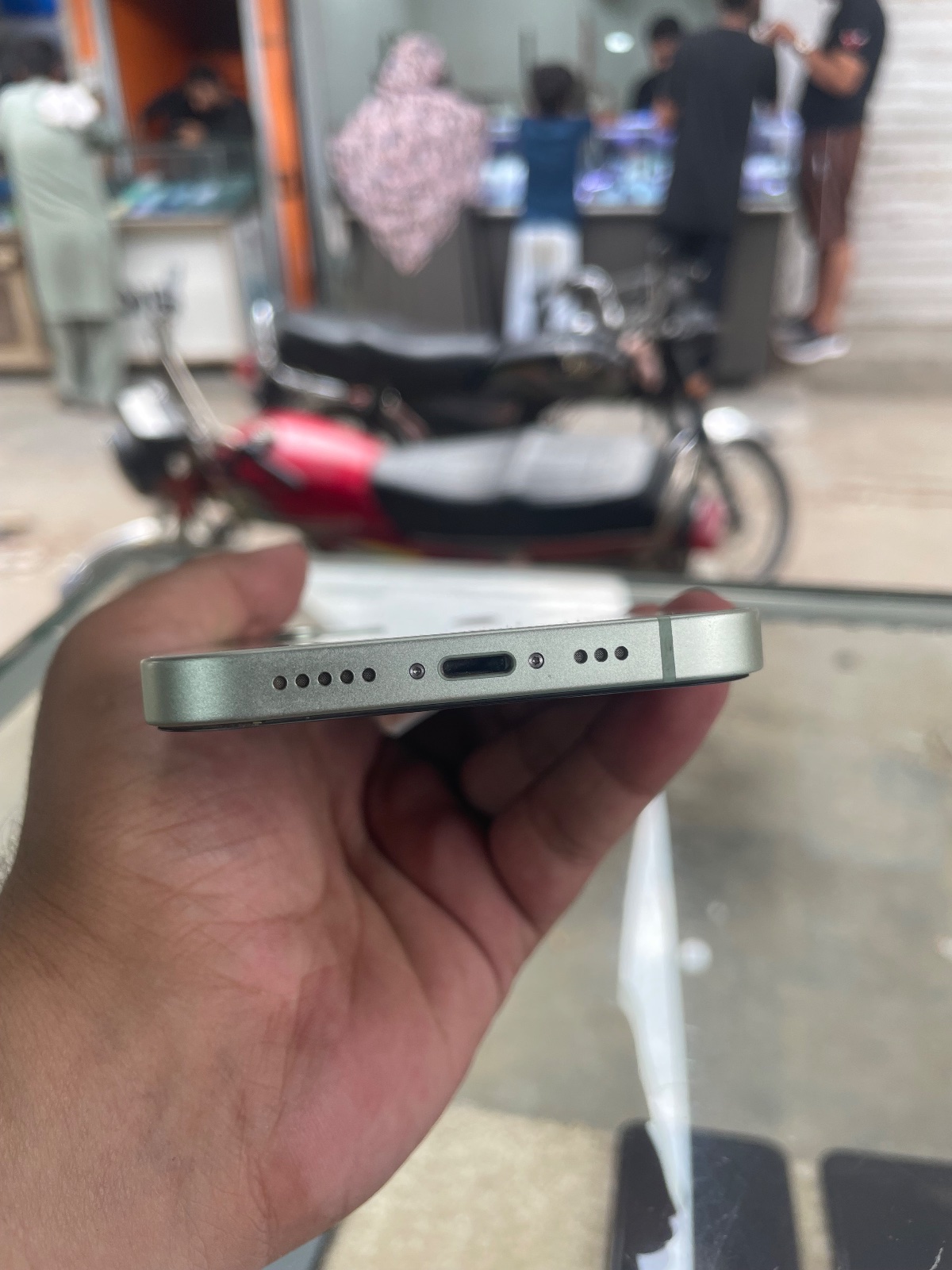 iPhone 12 · 128GB - photo 3