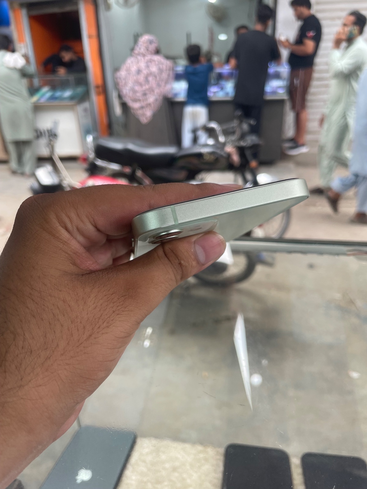 iPhone 12 · 128GB - photo 5