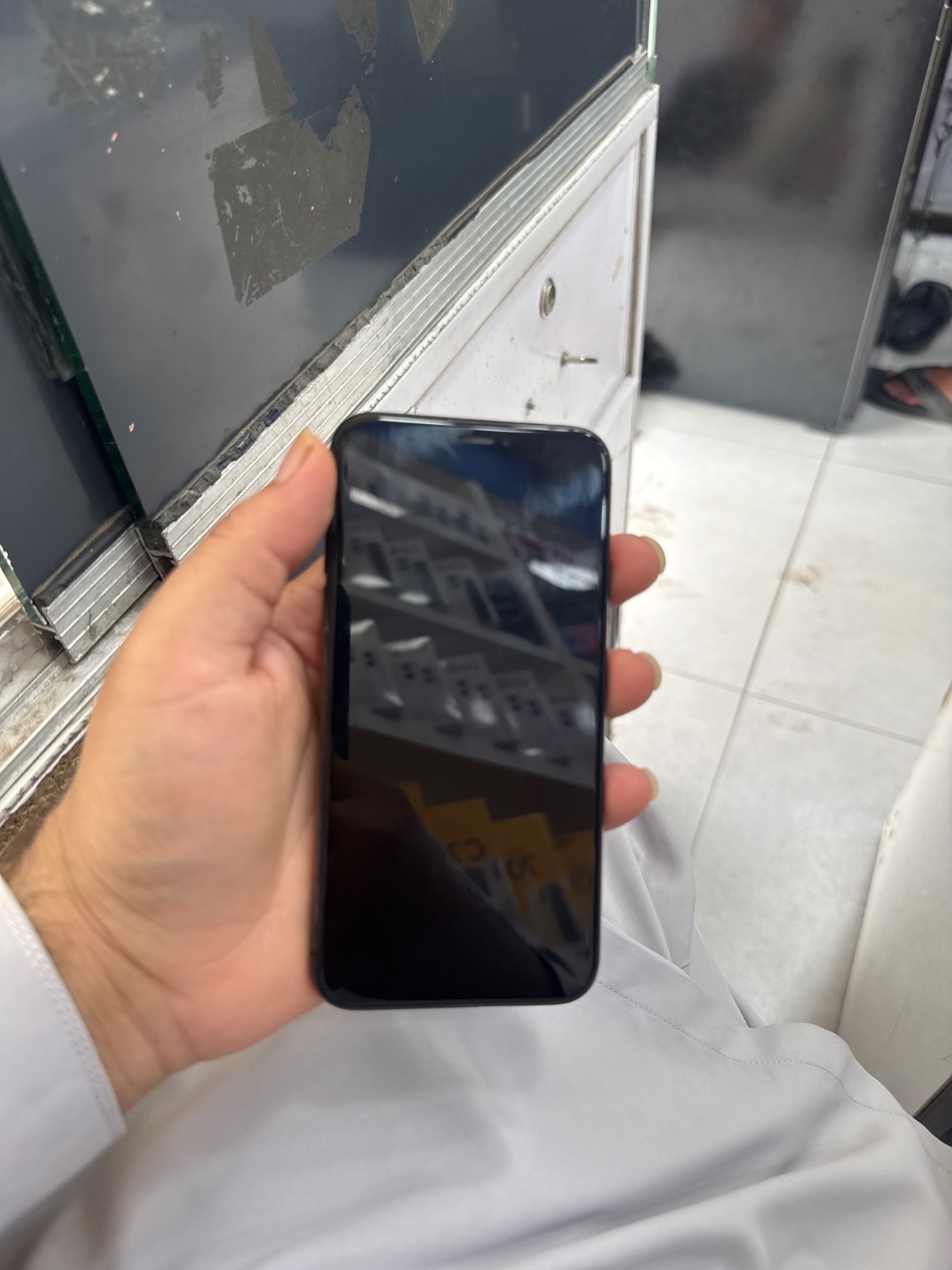 iPhone XS · 64GB - photo 4