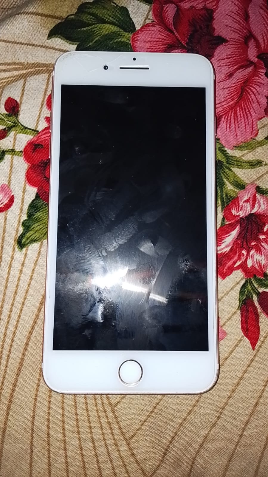 iPhone 7 Plus · 32GB - photo 1