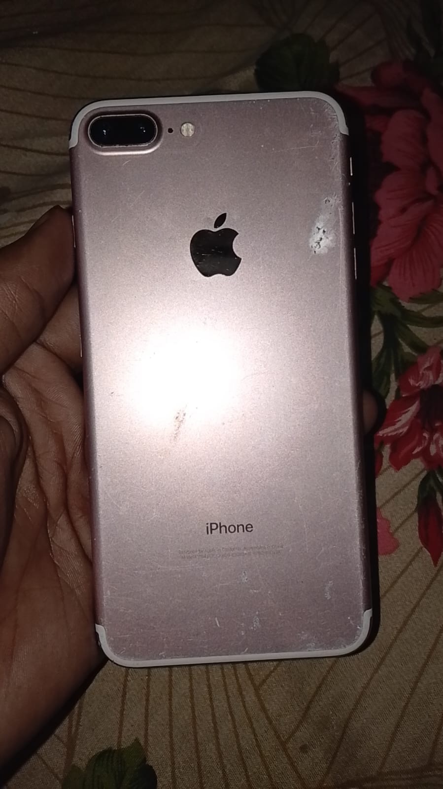 iPhone 7 Plus · 32GB - photo 2