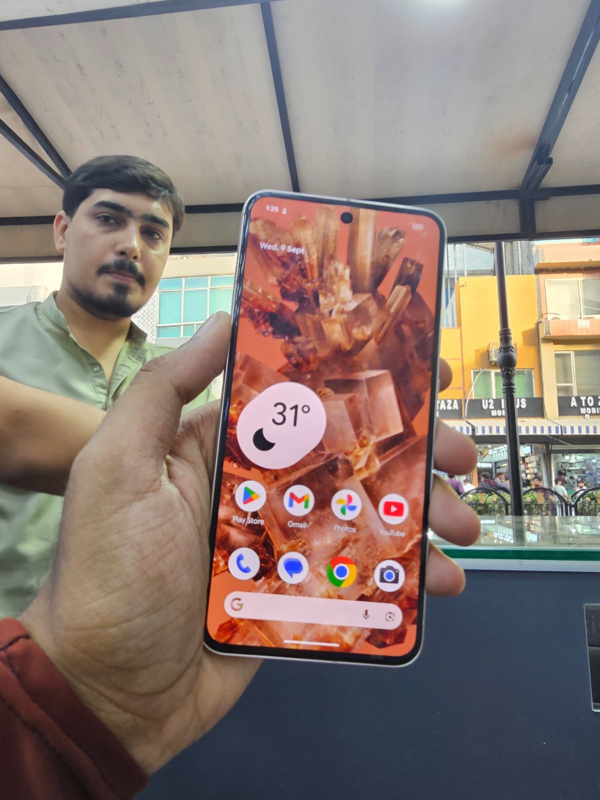 Pixel 8 · 8GB / 128GB - photo 2