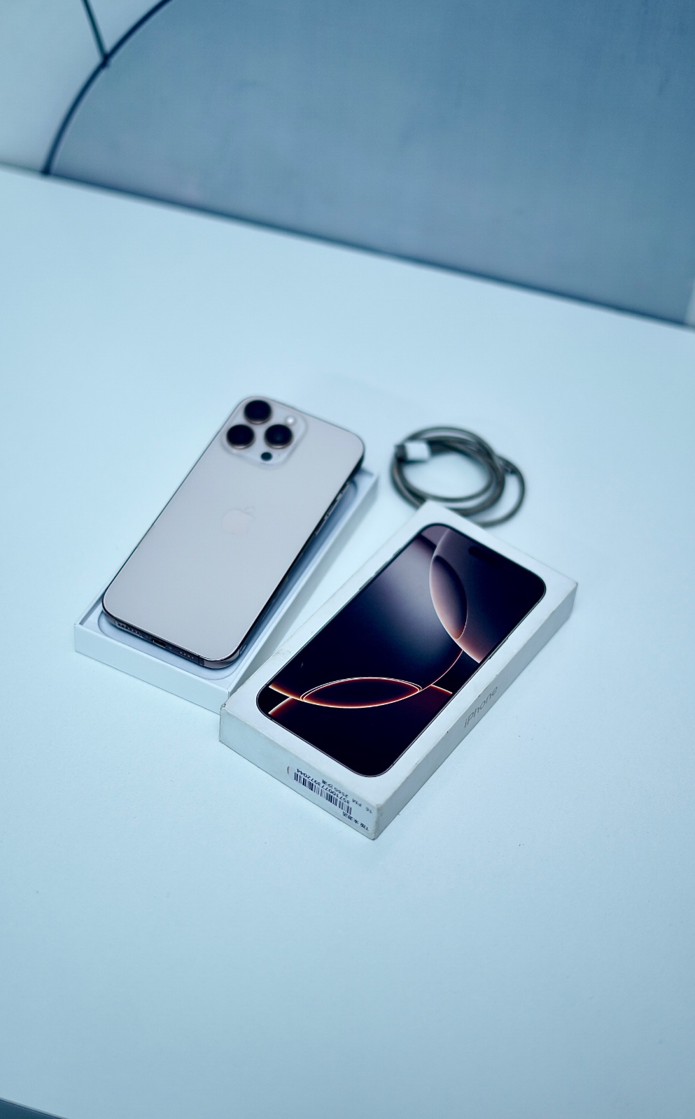 iPhone 16 Pro Max · 256GB - photo 2