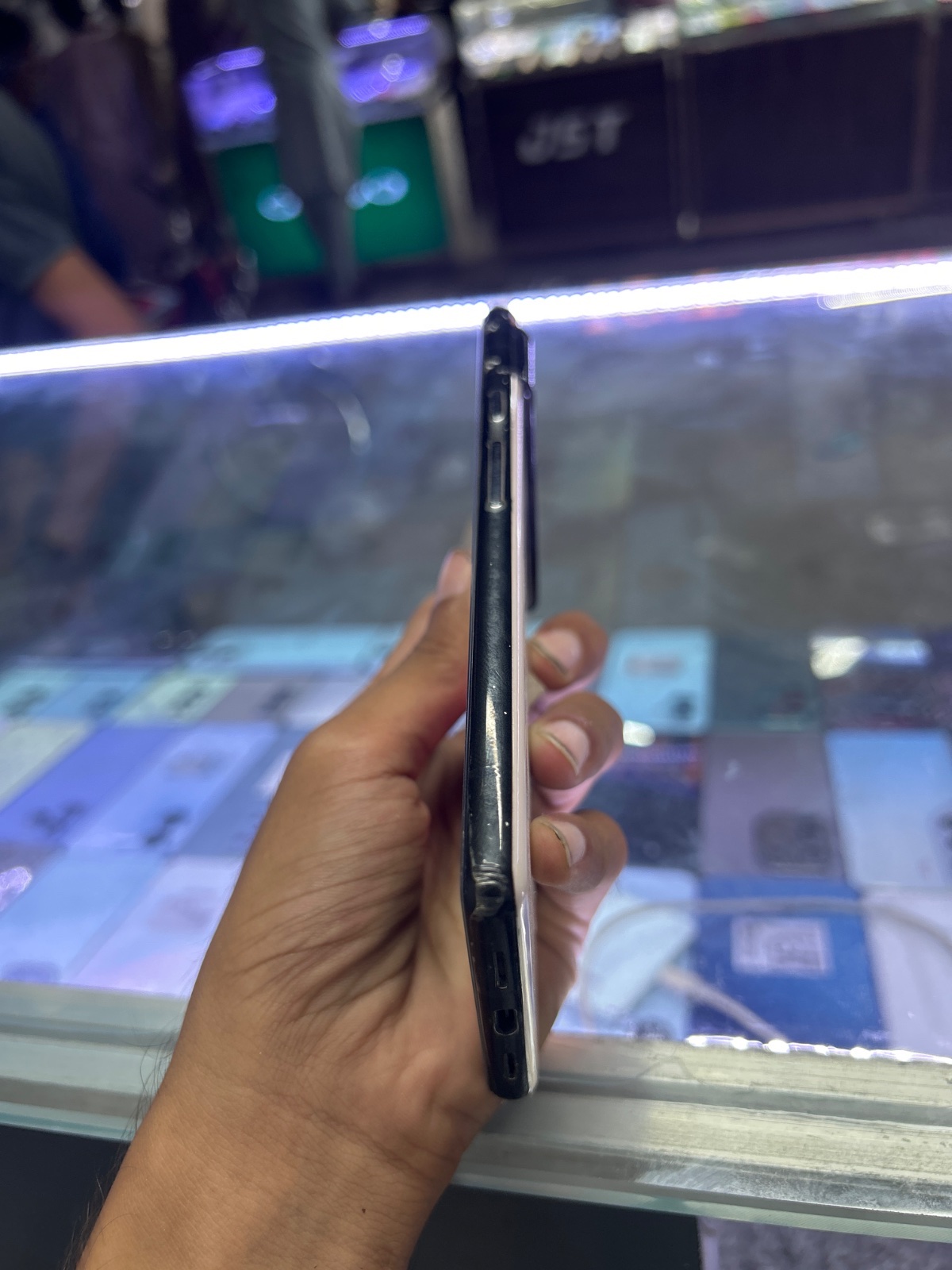 Pixel 6 · 8GB / 128GB - photo 4